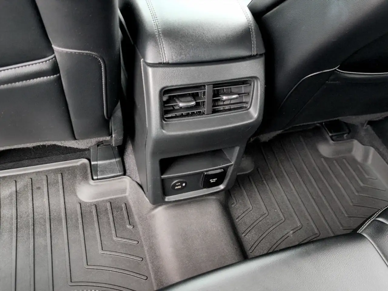 Ford Edge photo Ford Edge