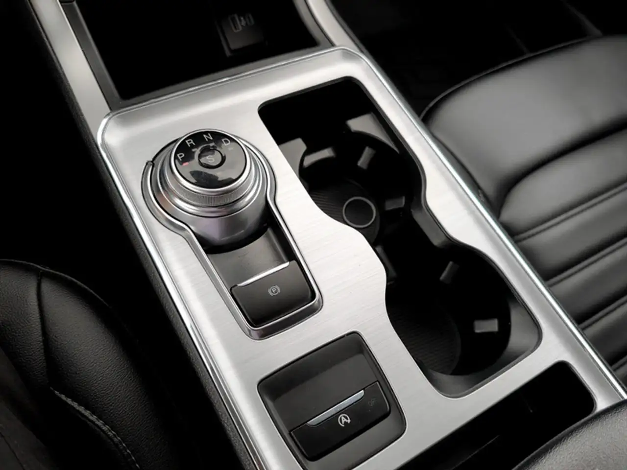 Ford Edge photo Ford Edge