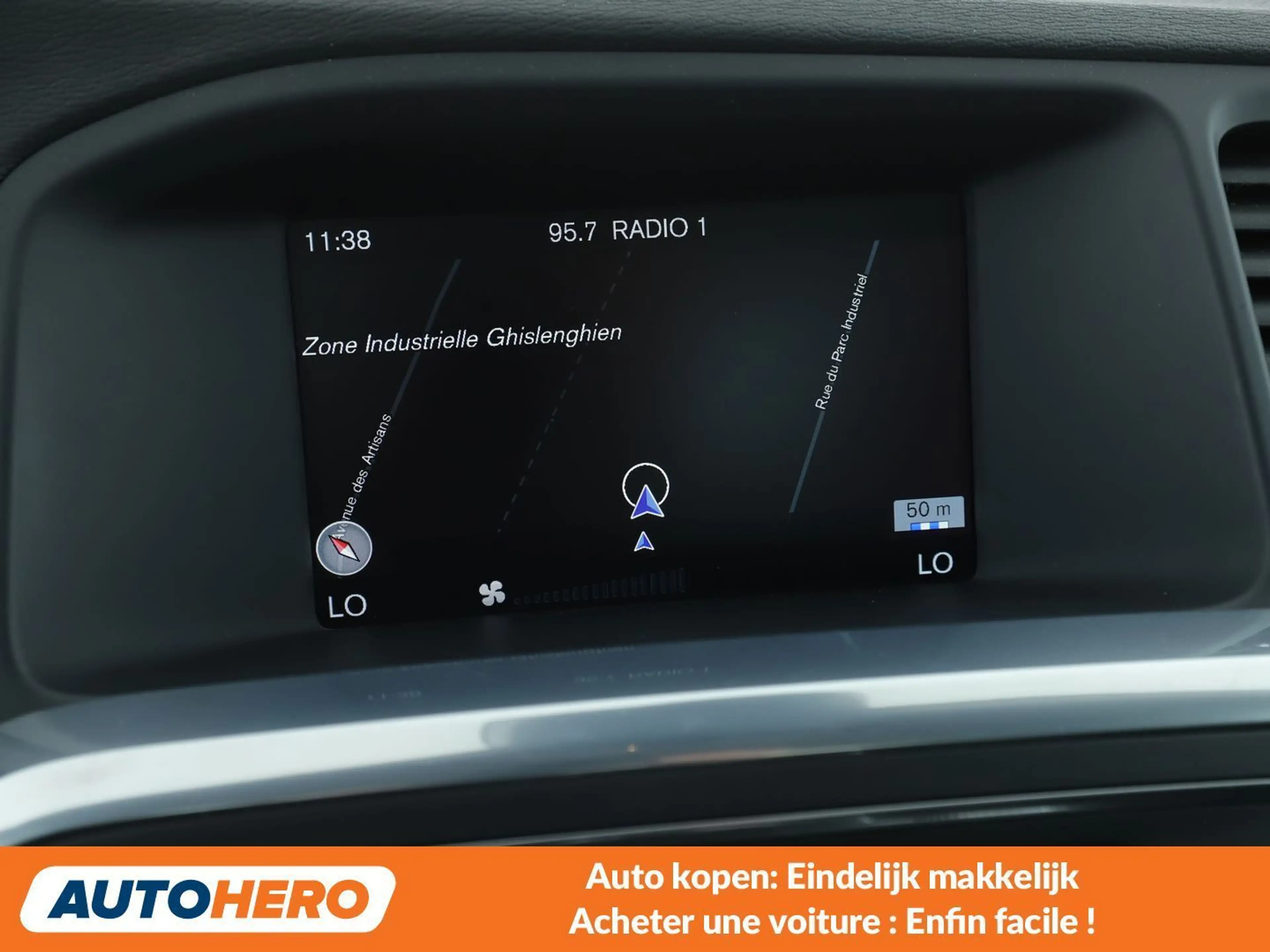 Volvo S60 2.0 T3 Momentum — photo 7