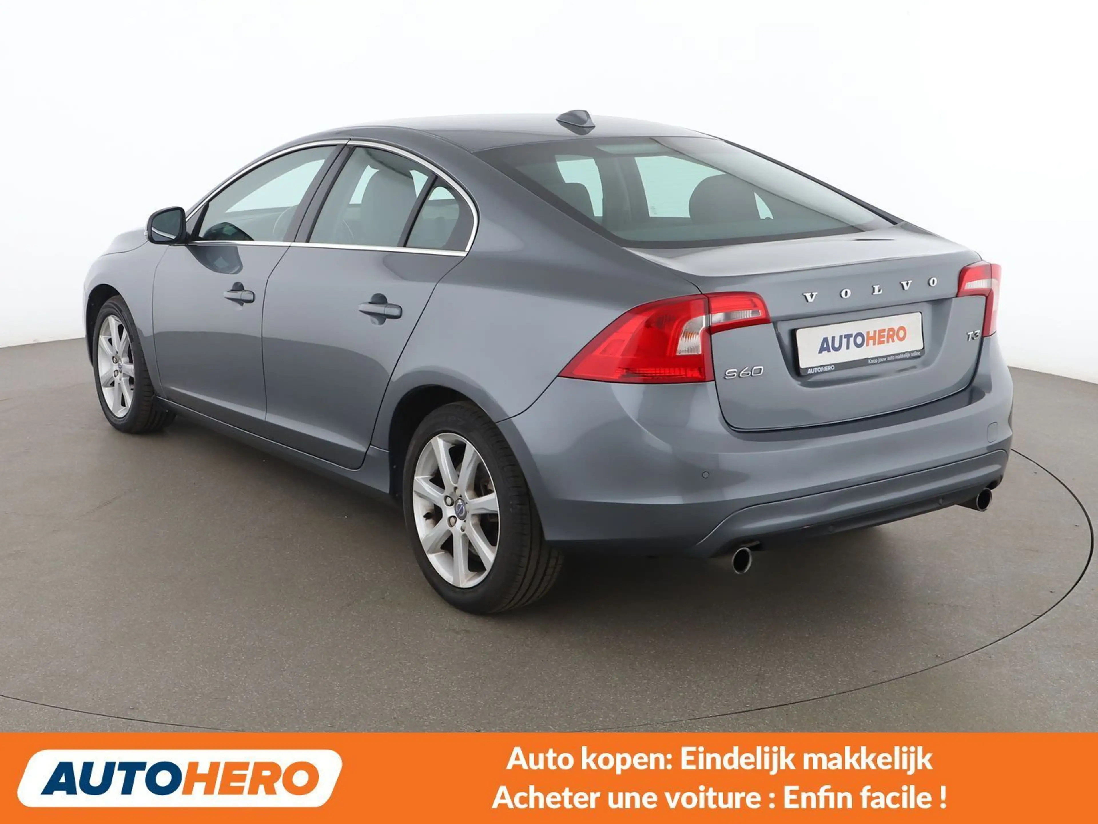 Volvo S60 2.0 T3 Momentum — photo 4