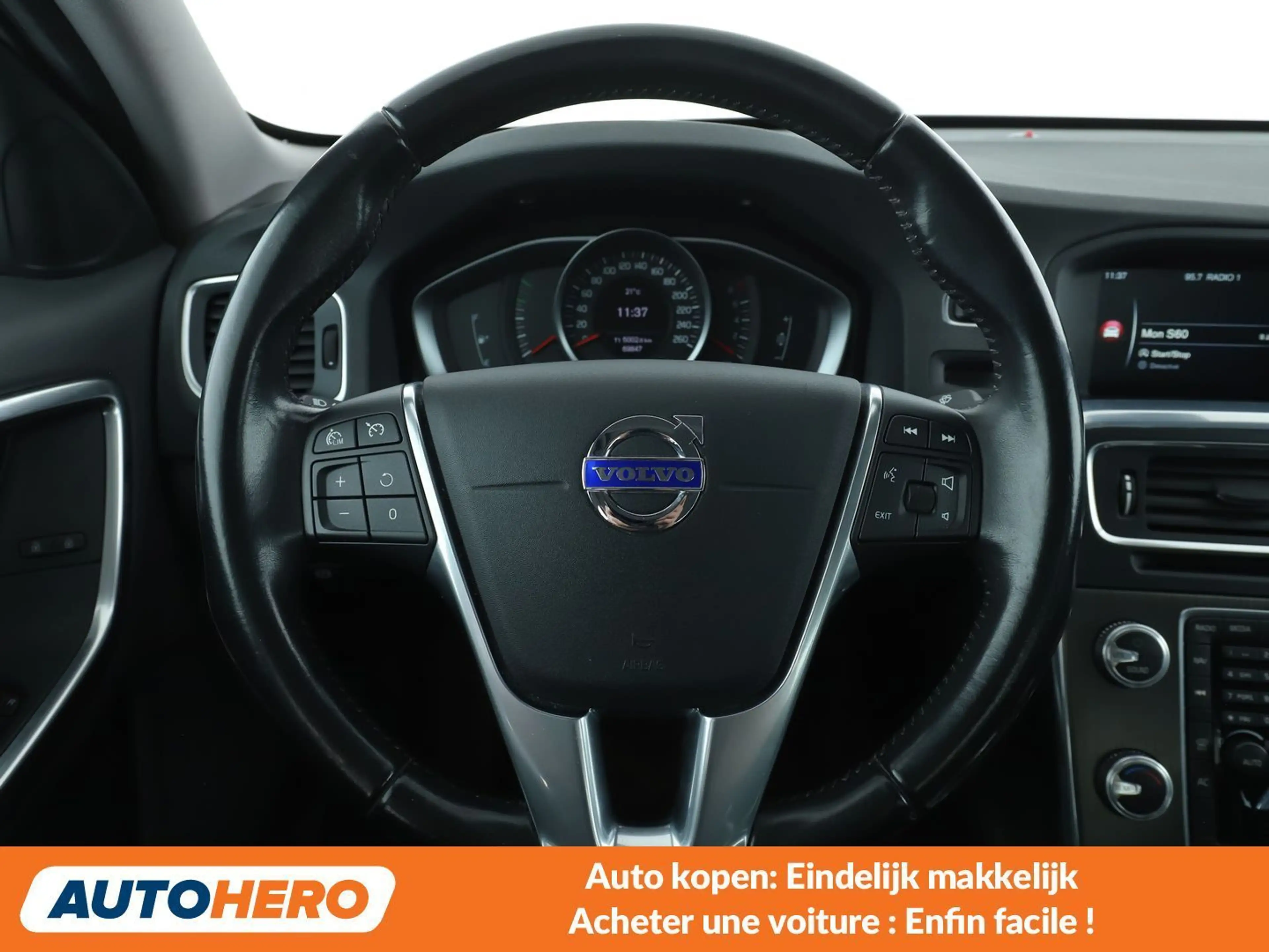 Volvo S60 2.0 T3 Momentum — photo 5