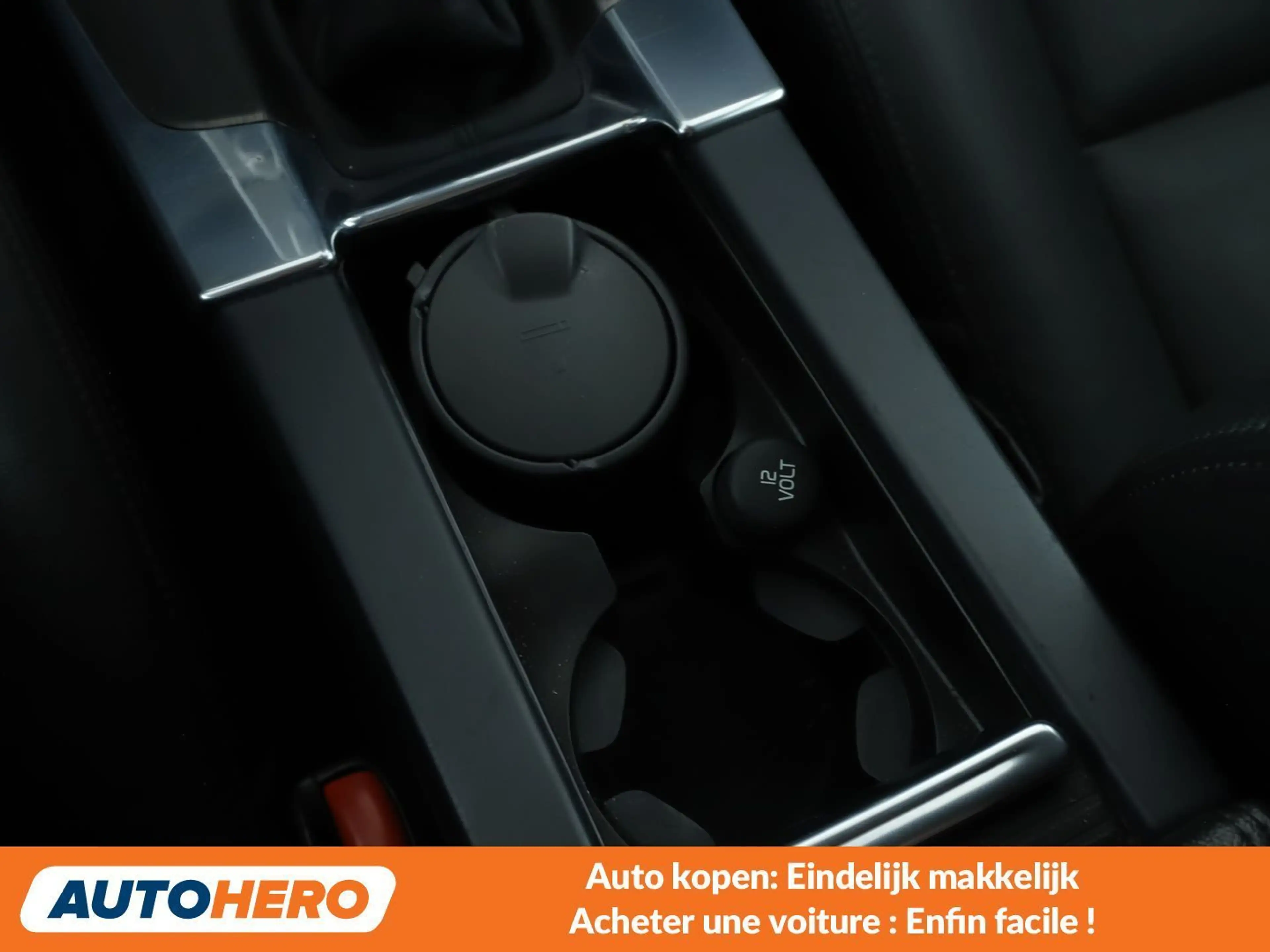 Volvo S60 2.0 T3 Momentum — photo 15
