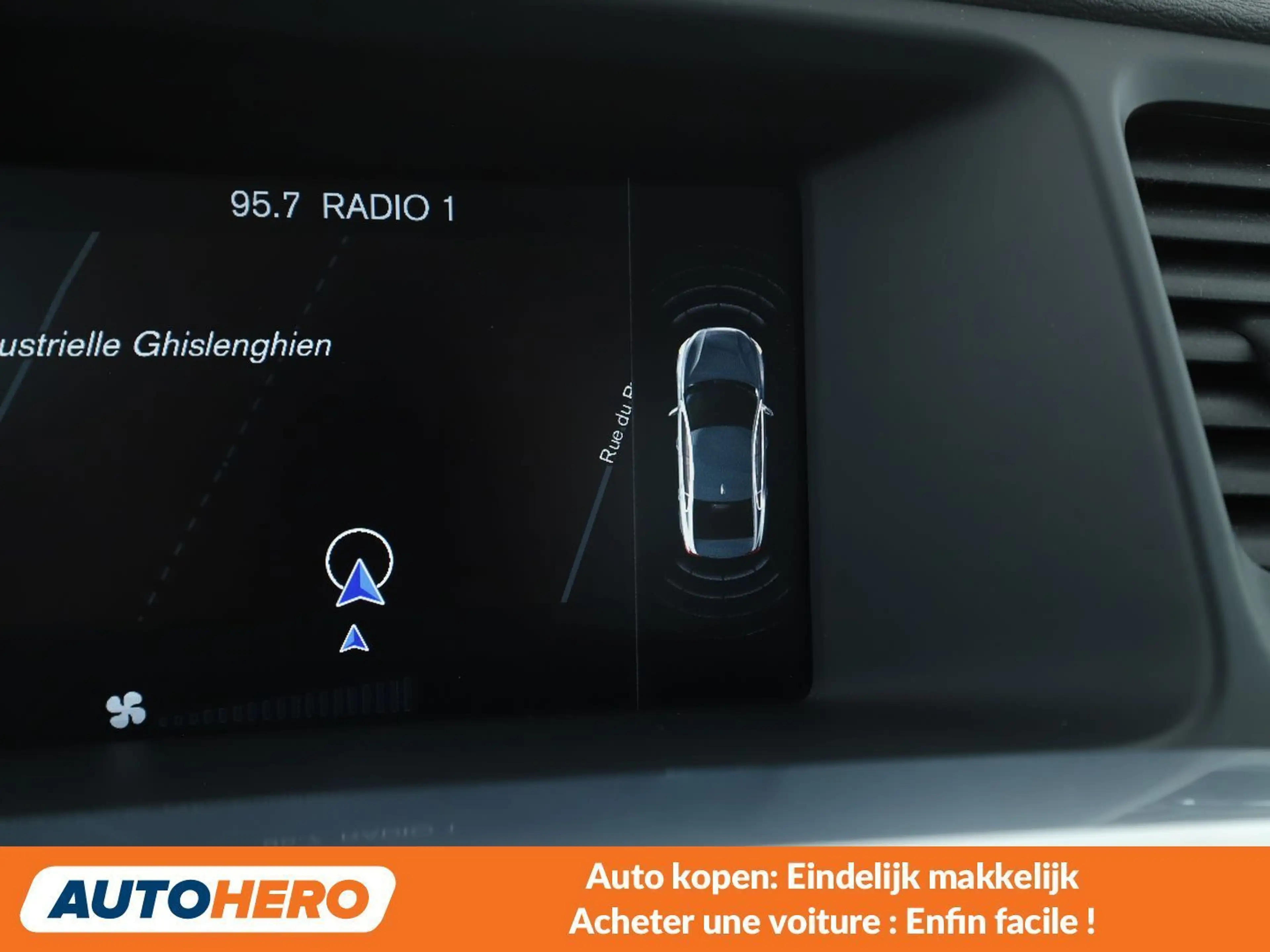 Volvo S60 2.0 T3 Momentum — photo 8