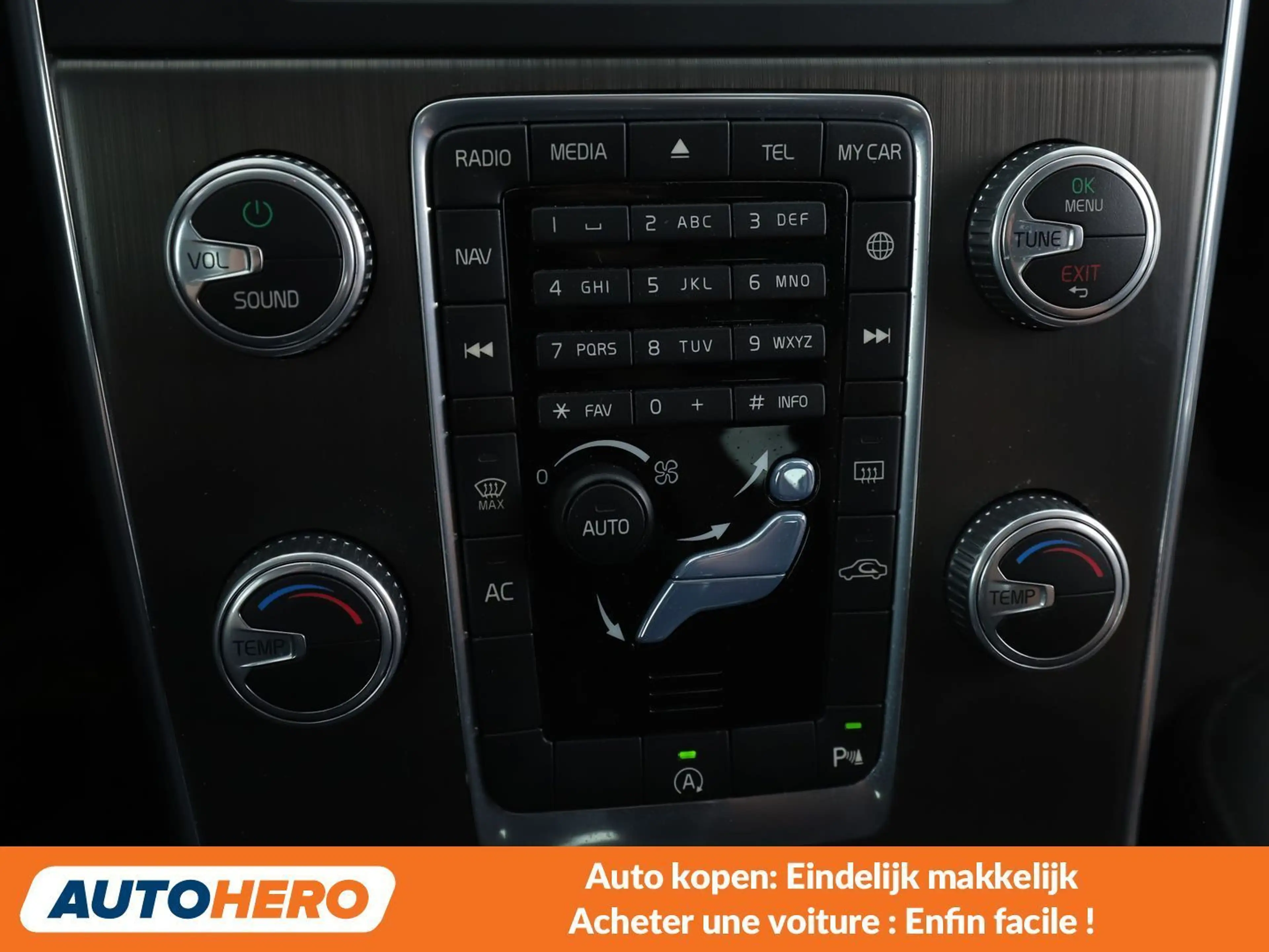 Volvo S60 2.0 T3 Momentum — photo 14