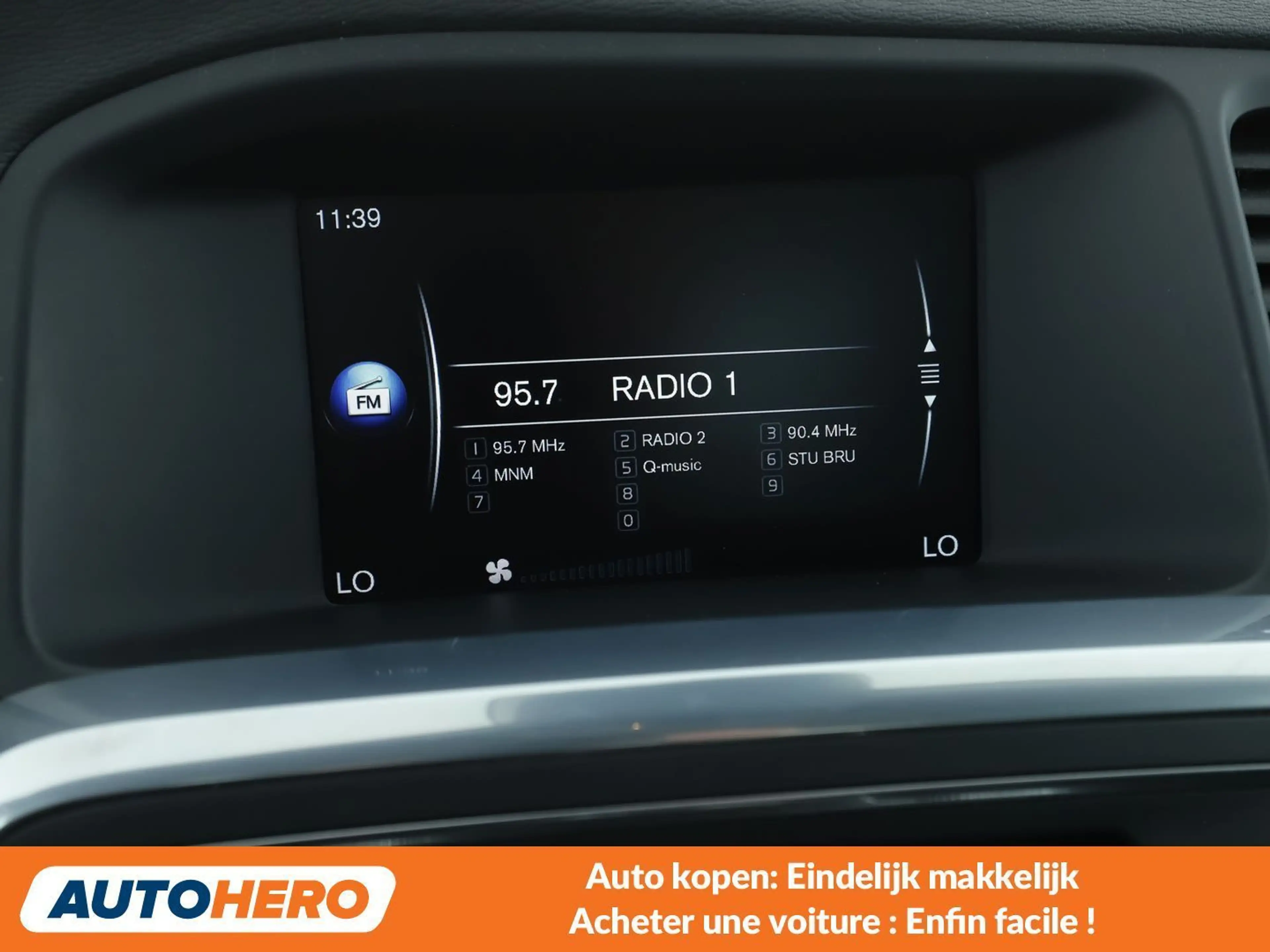 Volvo S60 2.0 T3 Momentum — photo 10