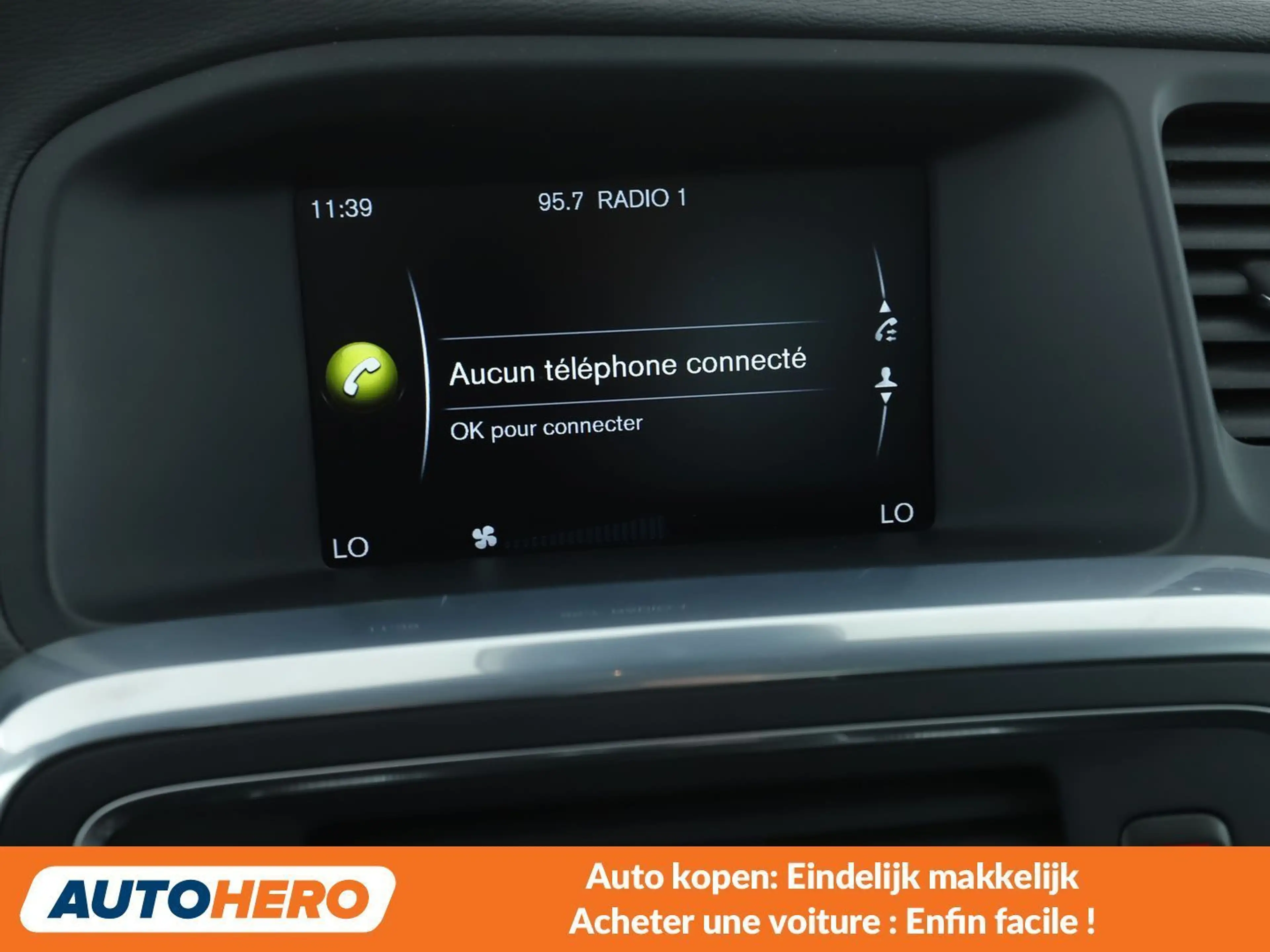 Volvo S60 2.0 T3 Momentum — photo 12