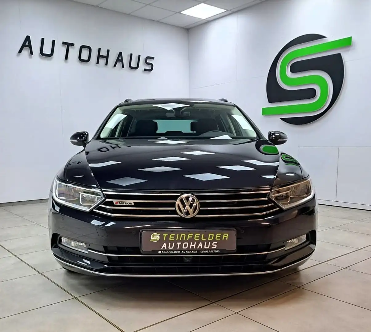 Volkswagen Passat Variant 2.0 TDI 4MOTION / PANO/ DIG.TACHO Schwarz - 2