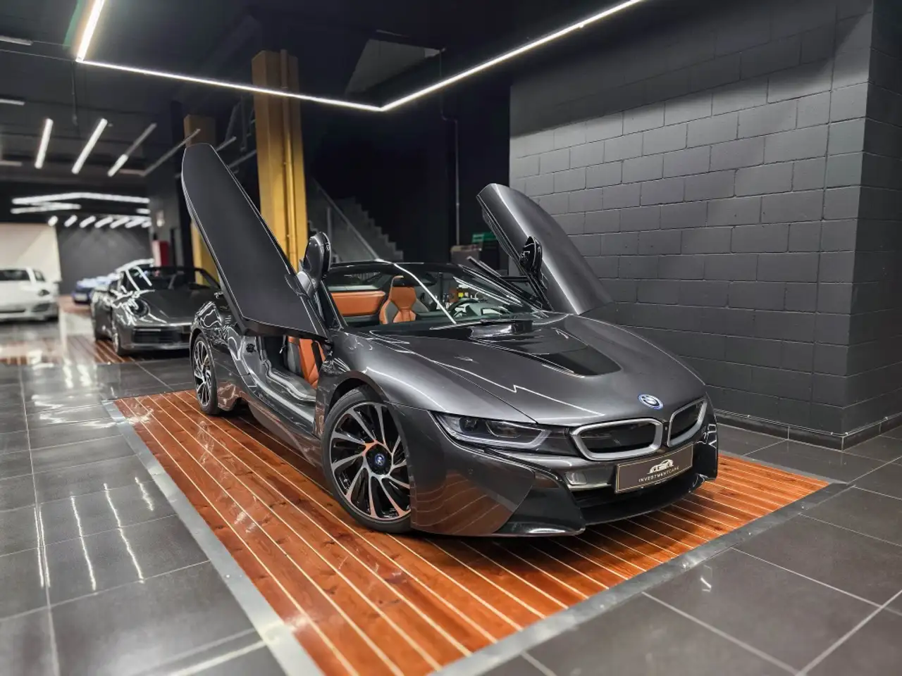 BMW i8