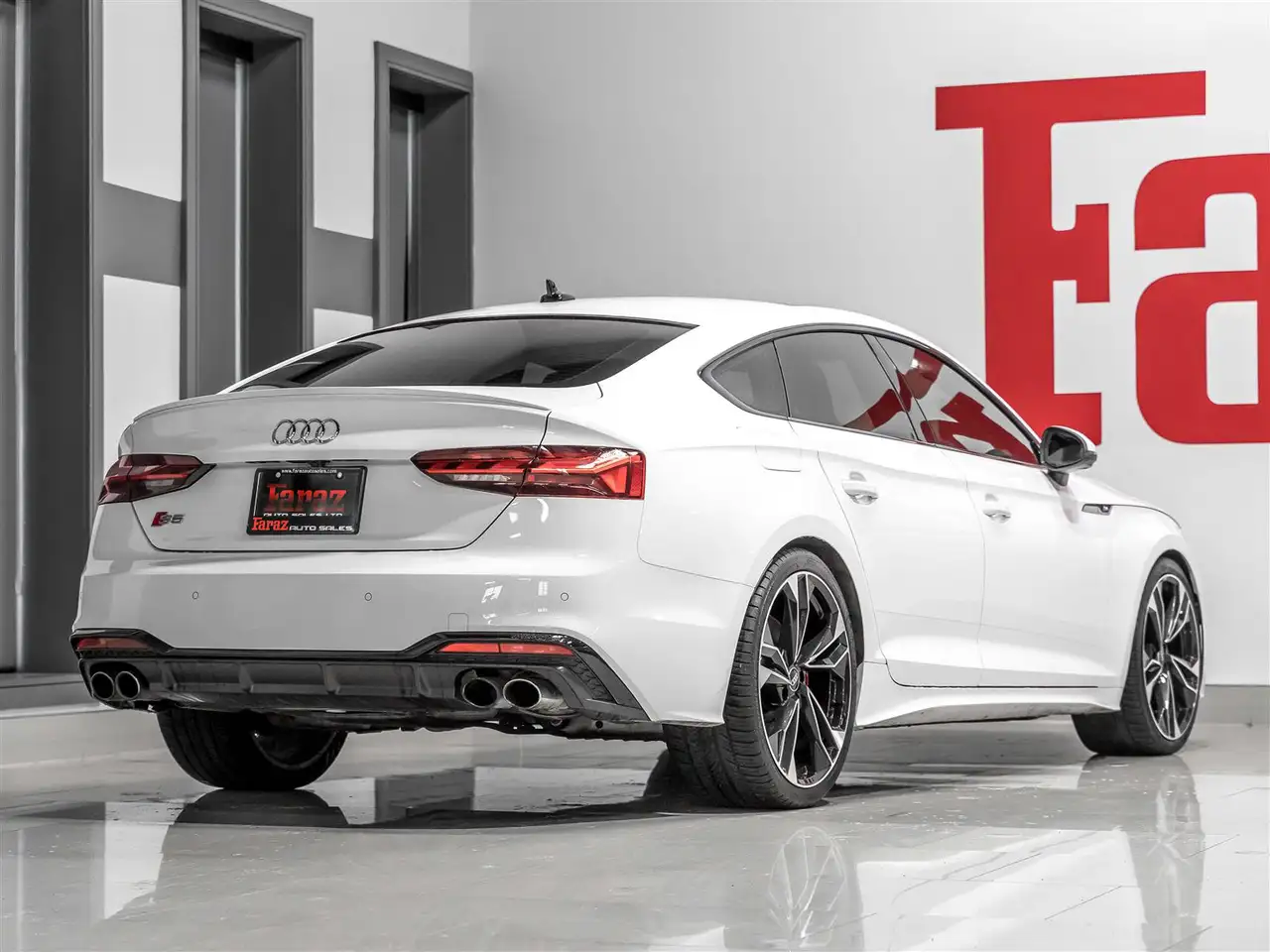 Audi S5 снимка Audi S5