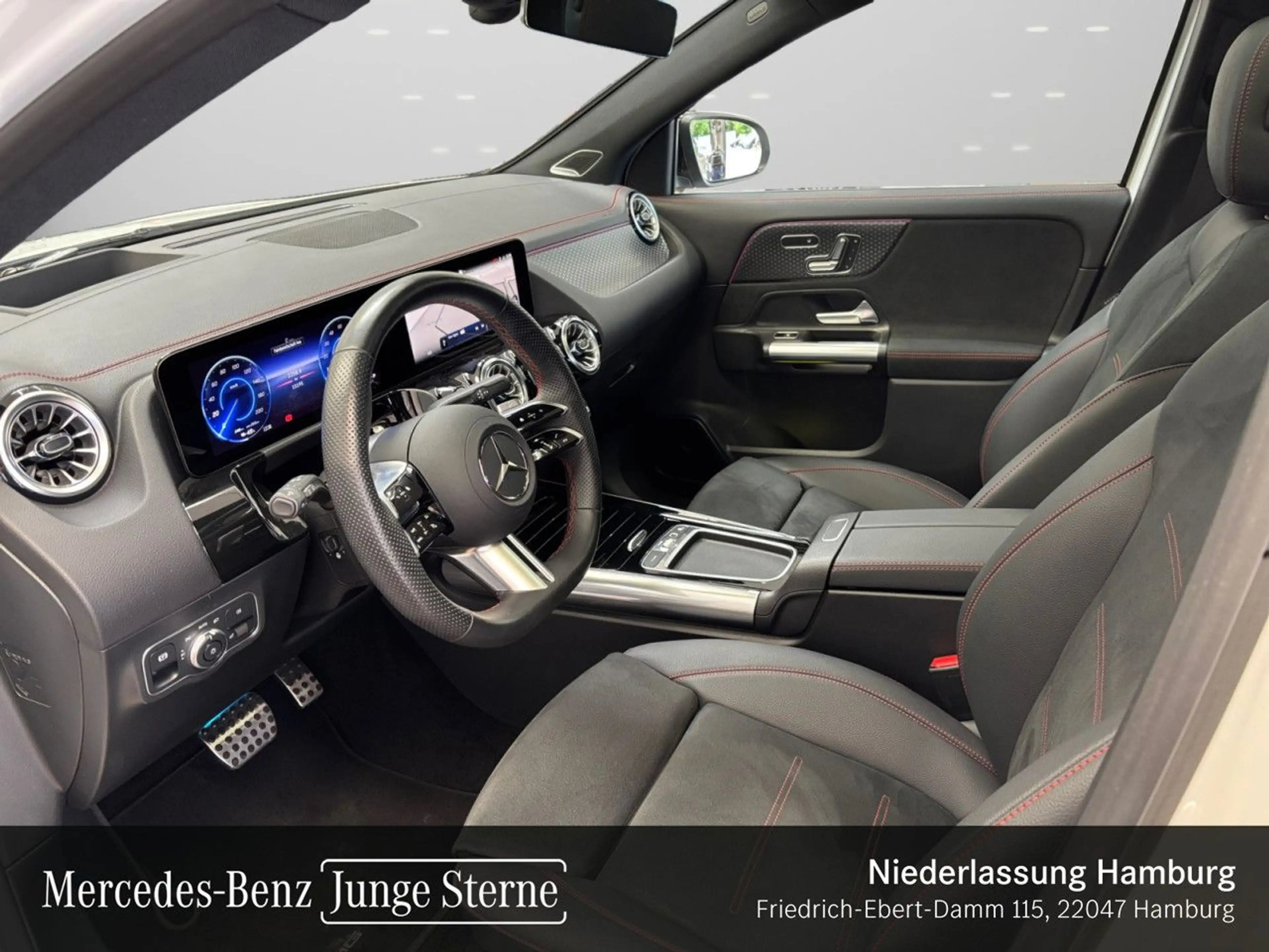 Mercedes-Benz EQA 250 AMG+NIGHT+PREMIUM+AHK+PANO+360+MEMORY+HUD — photo 11