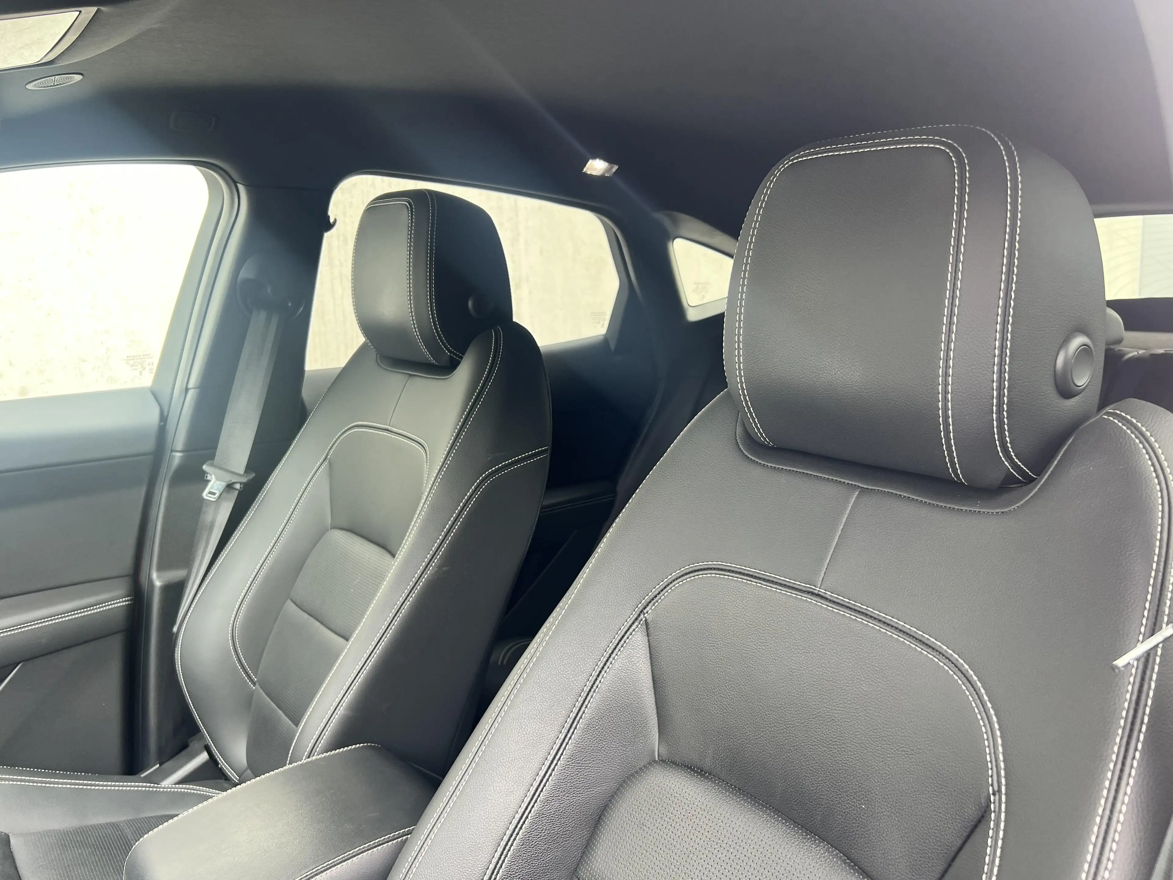 Jaguar E-Pace P160 R-Dynamic S *2 jaar waarborg* — photo 13