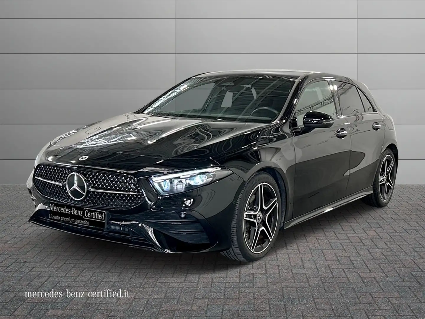 Mercedes-Benz A 180 Premium auto Zwart - 1