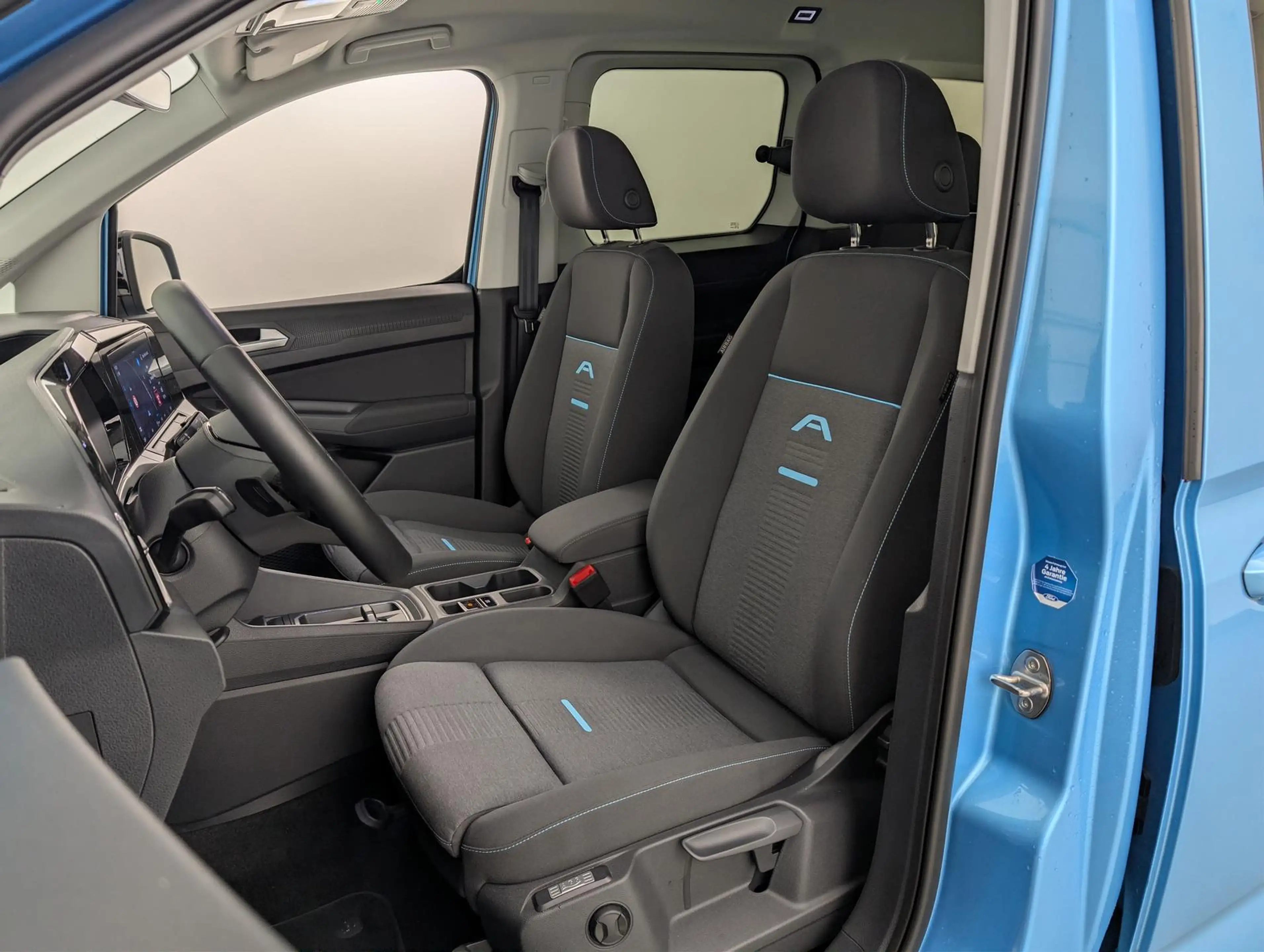 Ford Tourneo Connect 1.5PHEV Active ACC+ParkAss+AHK — photo 10
