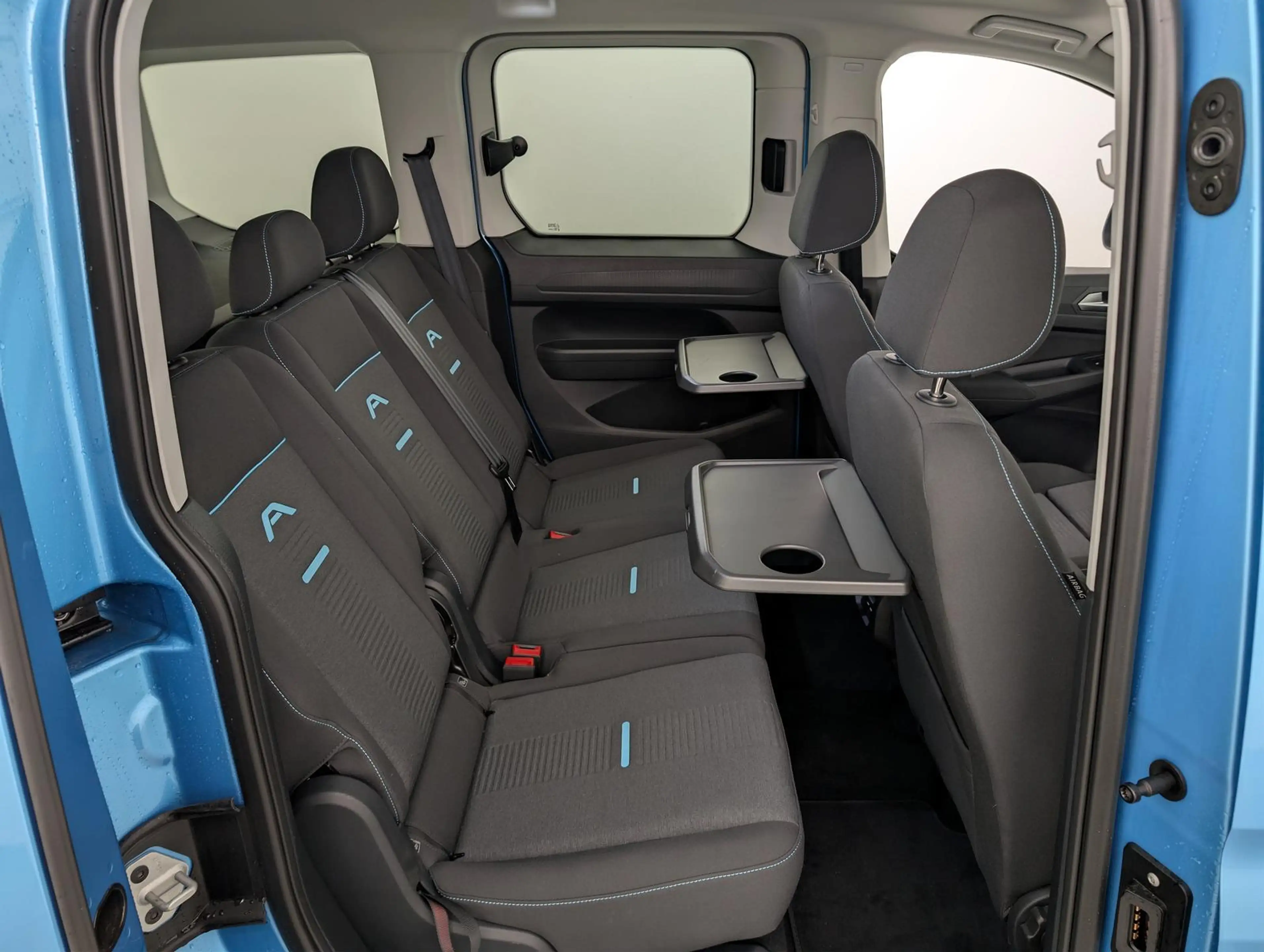Ford Tourneo Connect 1.5PHEV Active ACC+ParkAss+AHK — photo 12