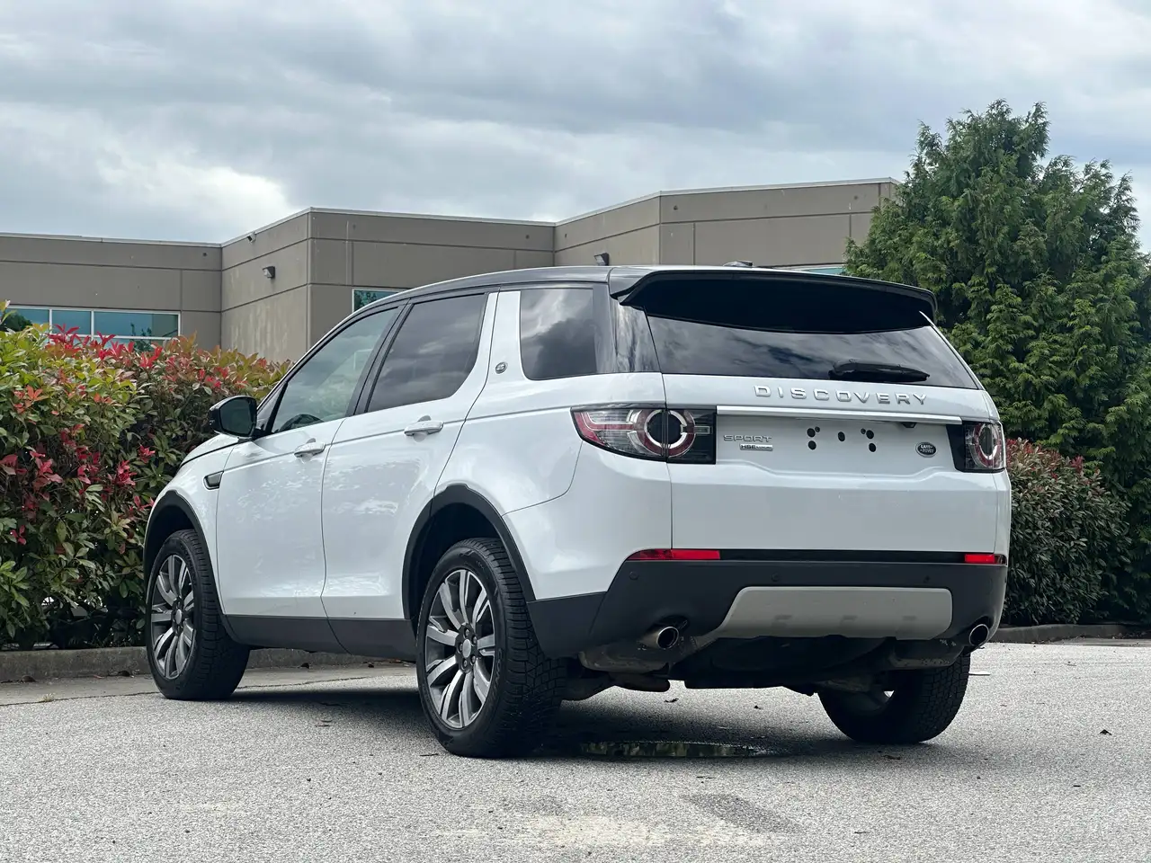 Land Rover Discovery Sport снимка Land Rover Discovery Sport