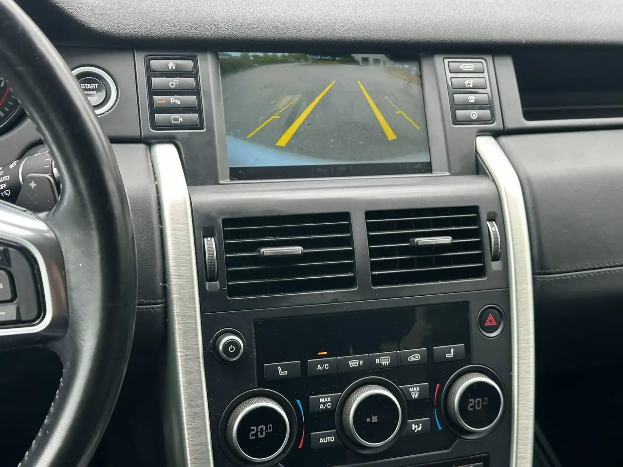 Land Rover Discovery Sport снимка Land Rover Discovery Sport