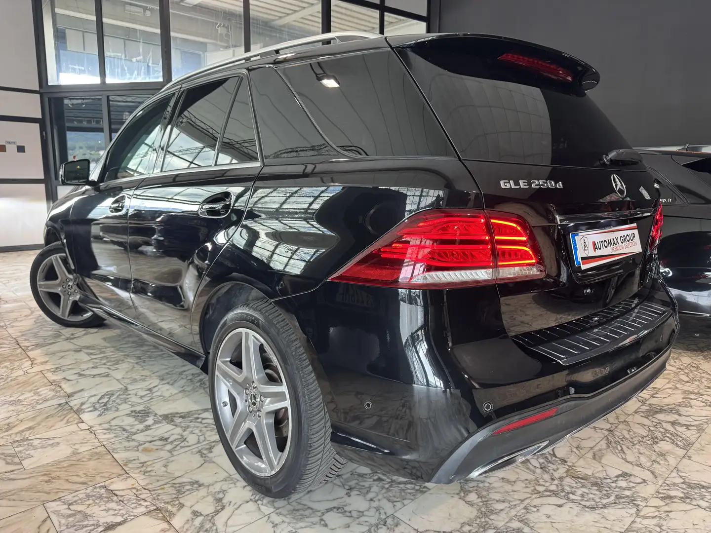 Mercedes-Benz GLE 250 d Premium Plus 4matic auto Nero - 2