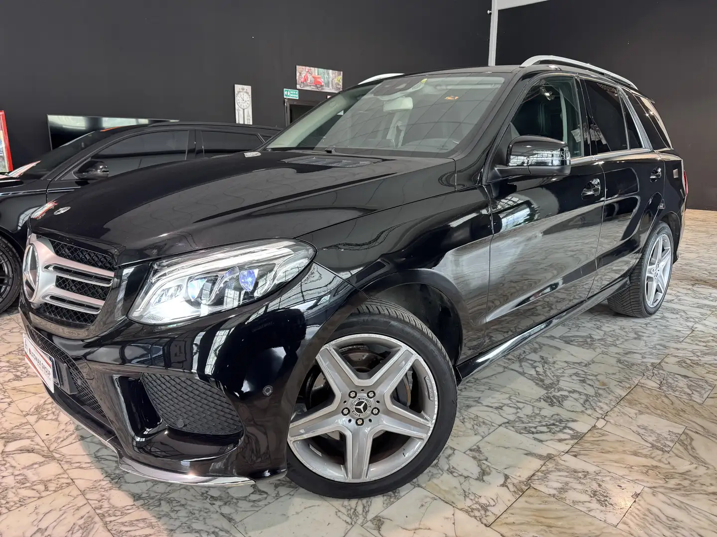 Mercedes-Benz GLE 250 d Premium Plus 4matic auto Nero - 1