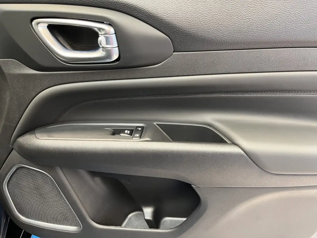 Jeep Compass Summit PHEV 240 AT6 16