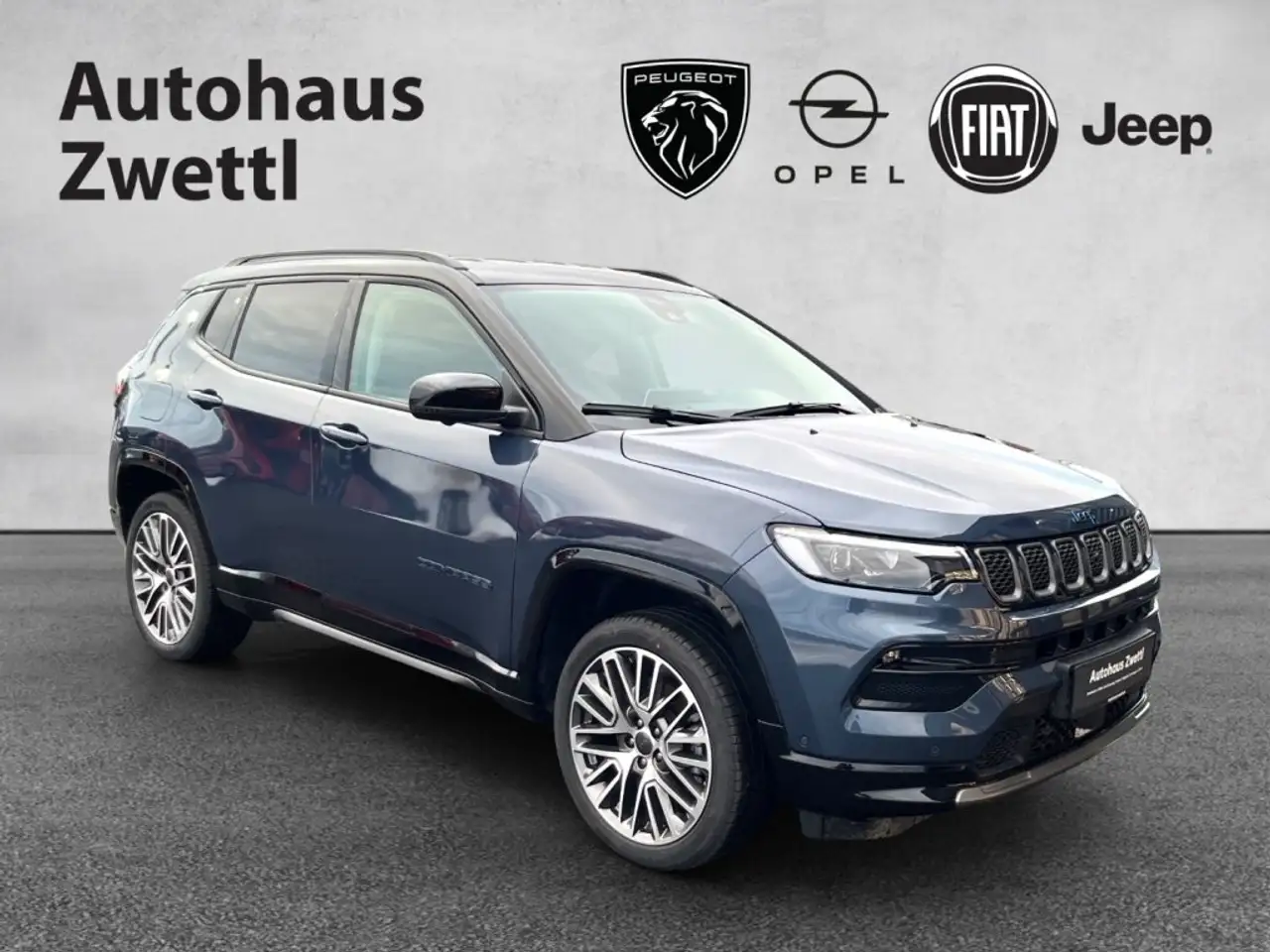 Jeep Compass Summit PHEV 240 AT6 8