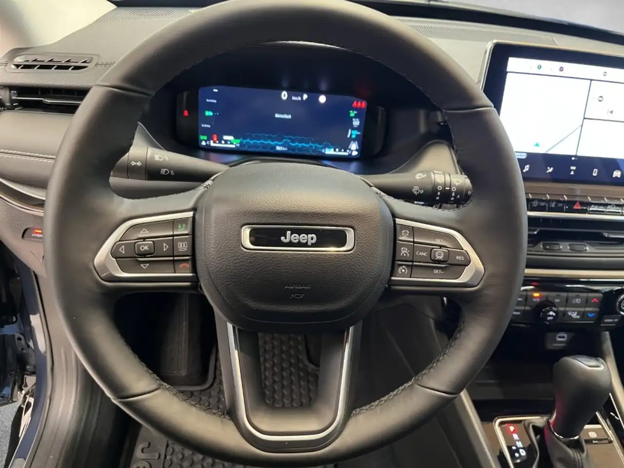 Jeep Compass Summit PHEV 240 AT6 10