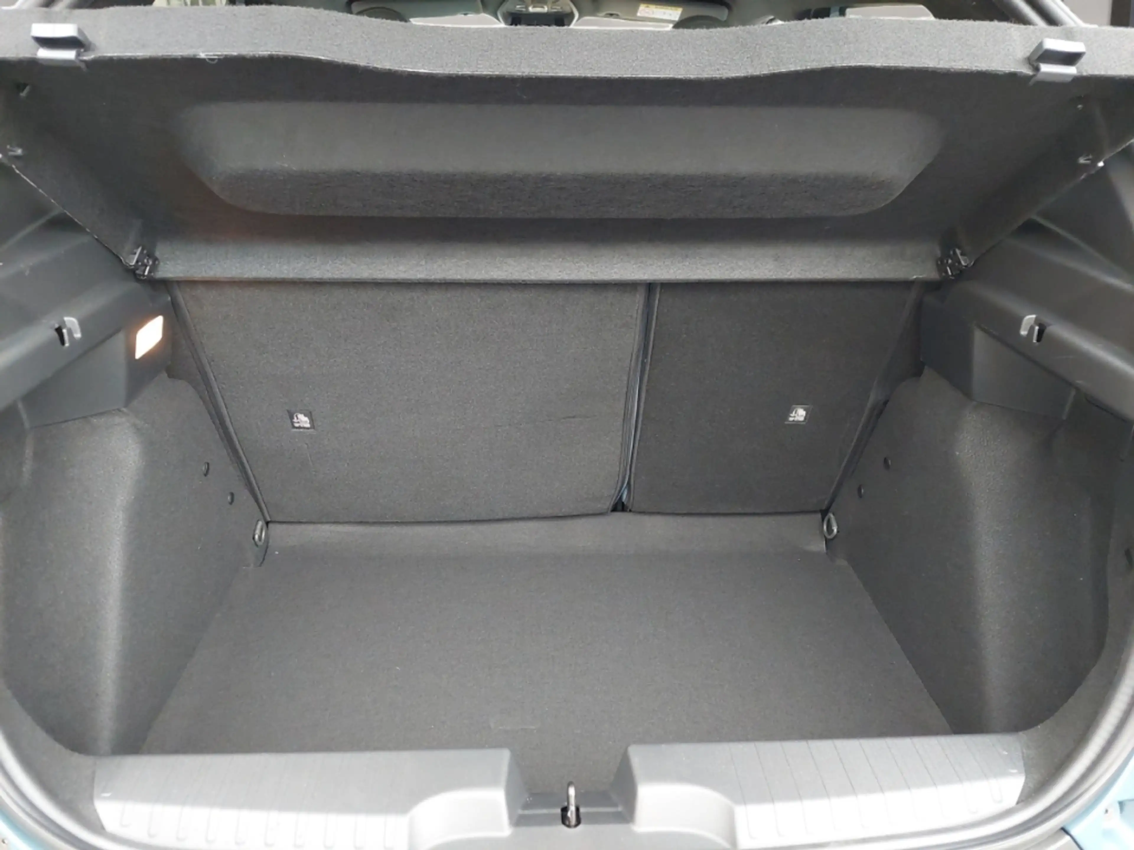 Fiat Grande Panda La Prima Hybrid — photo 11
