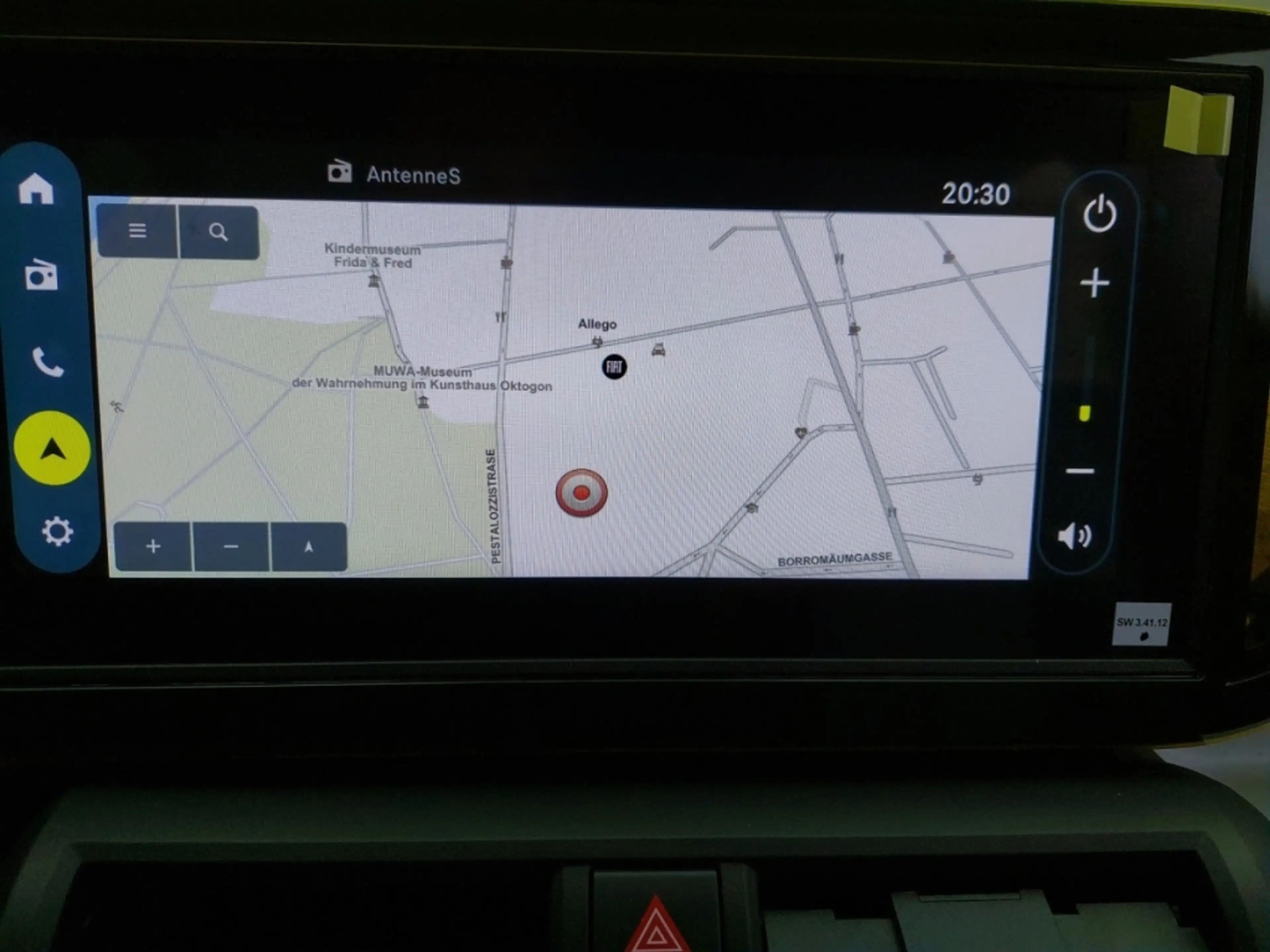 Fiat Grande Panda La Prima Hybrid — photo 9