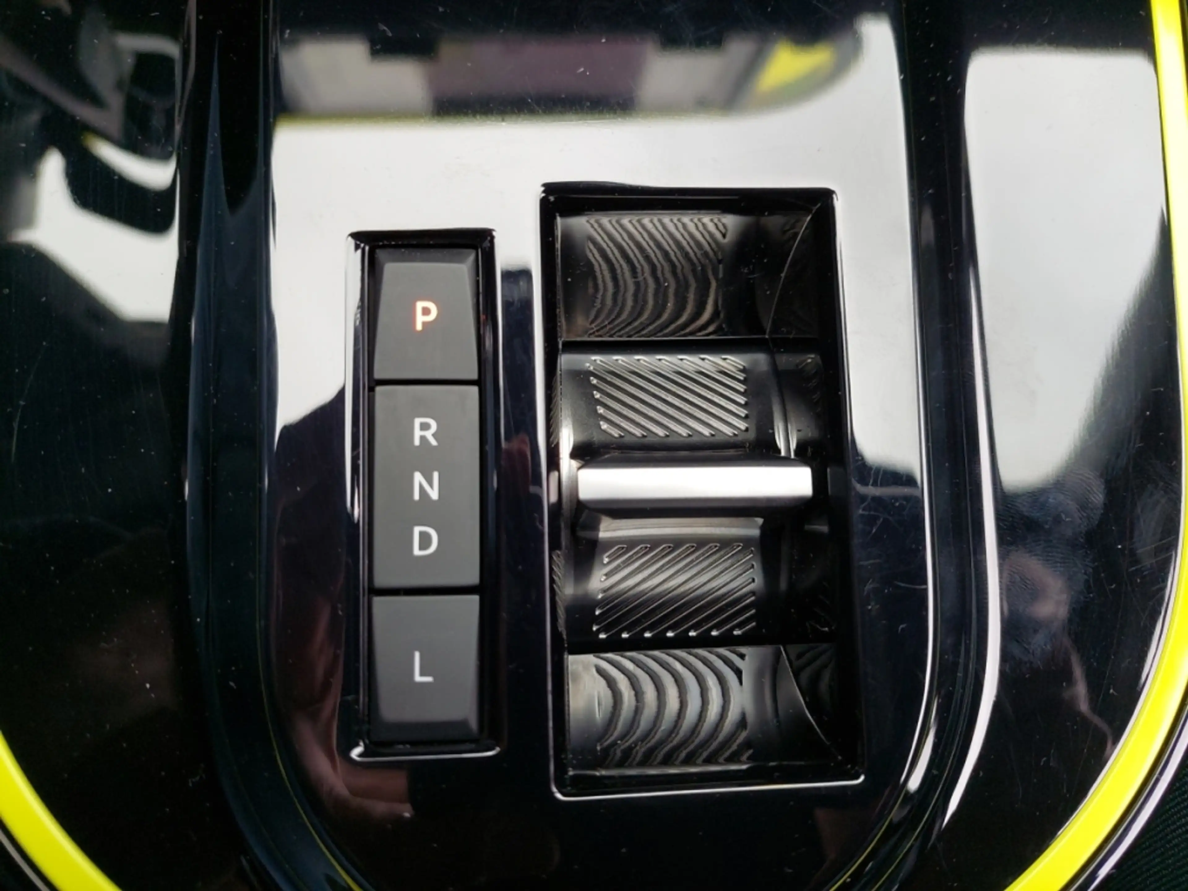Fiat Grande Panda La Prima Hybrid — photo 15