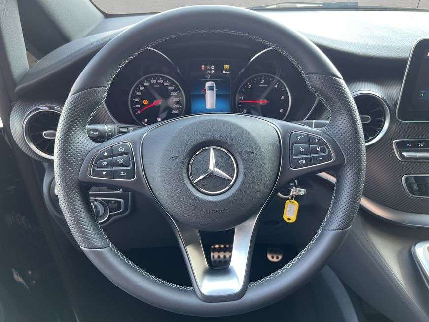 Mercedes-Benz V 300