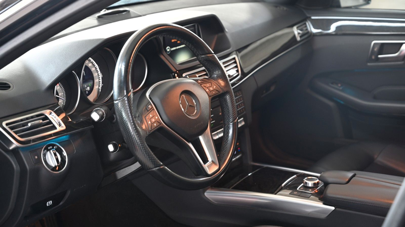 Mercedes-Benz E 220 E Limousine E 220 BlueTec *NAVI*TOP* — photo 10