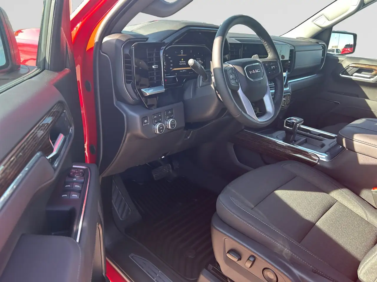 GMC Sierra 1500 снимка GMC Sierra 1500