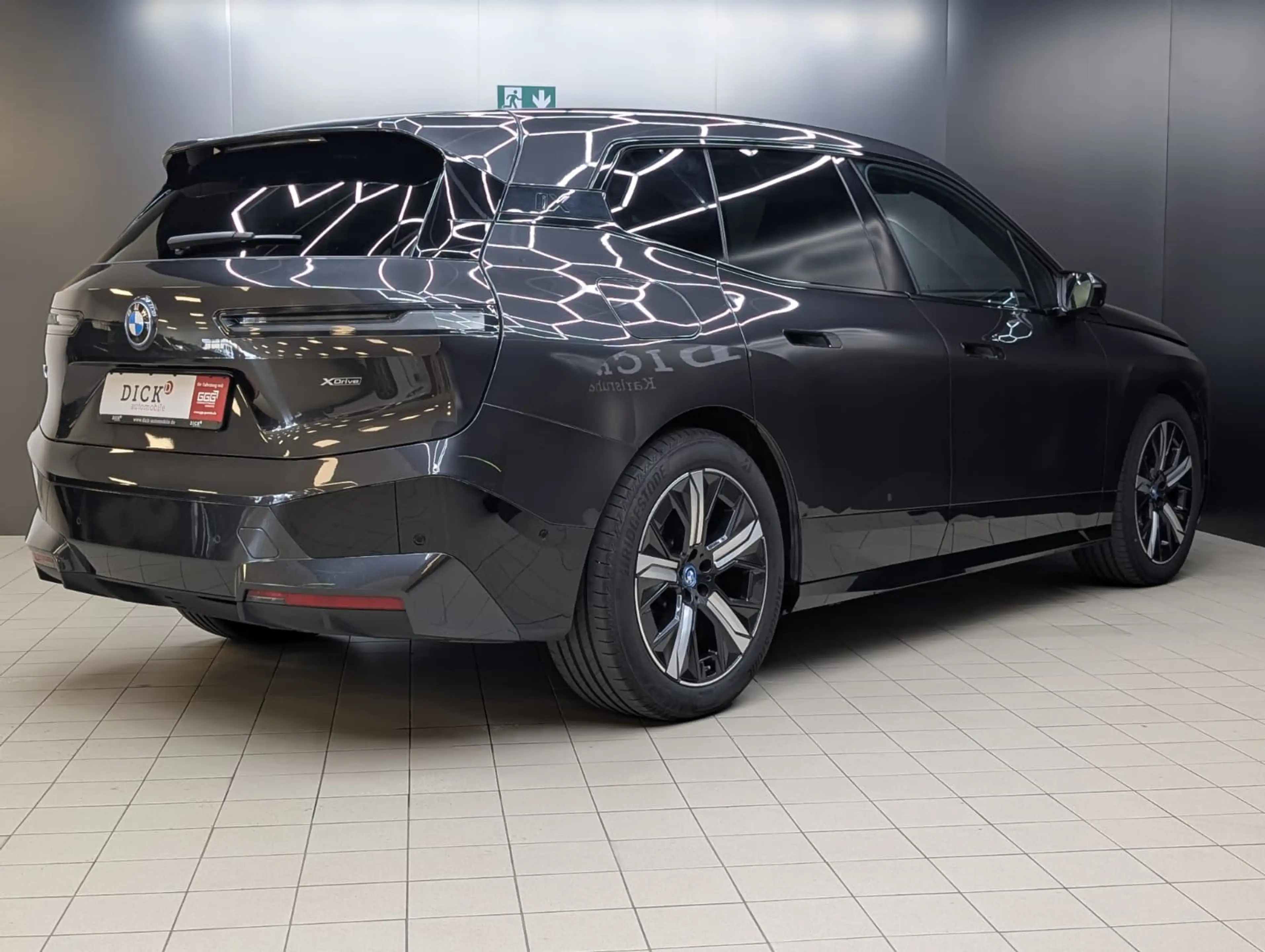 BMW iX 40 Sport LEDER+PANO+H&K+360°+ACC+SHZ+NAVI+LED — photo 7