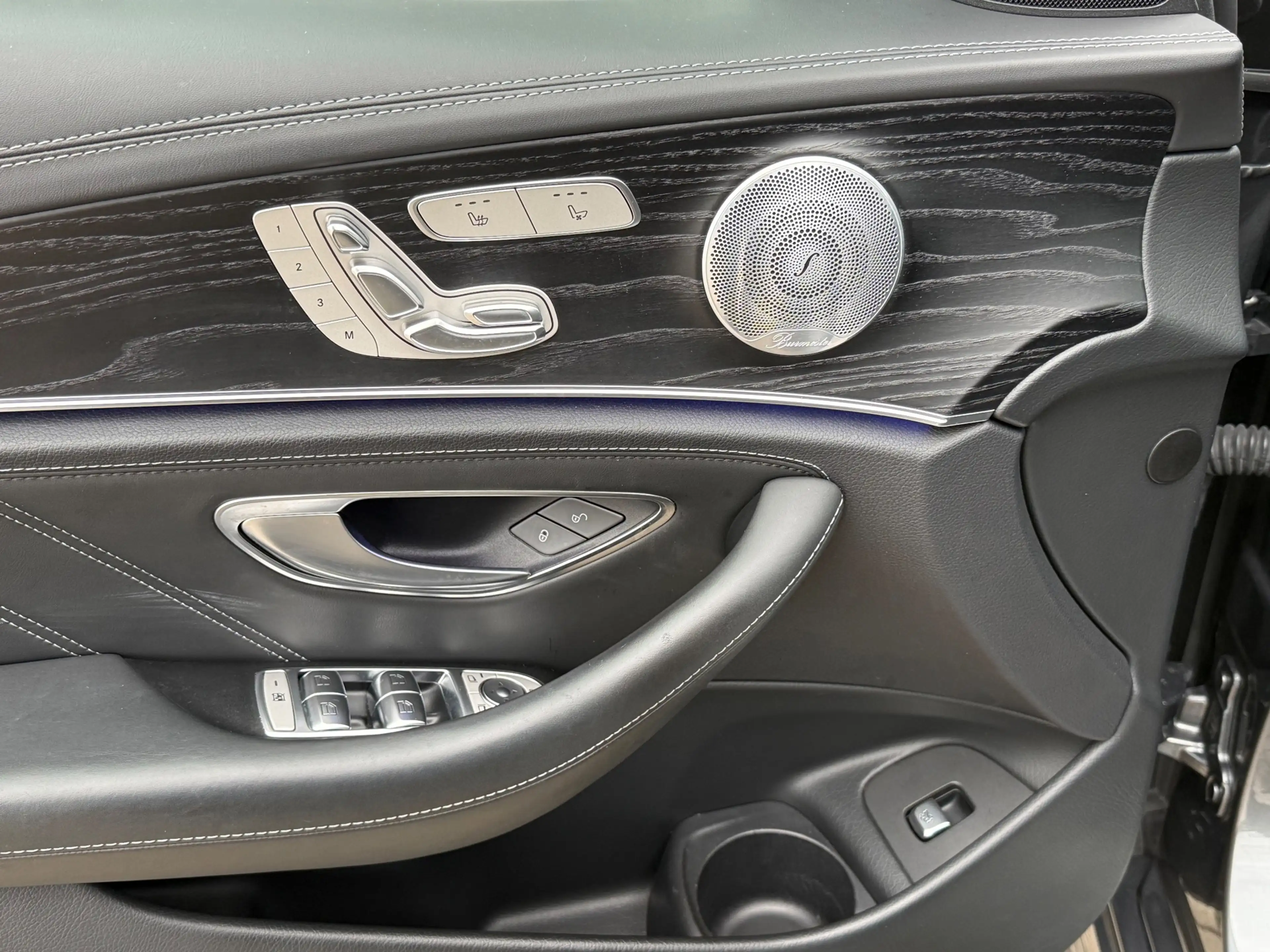 Mercedes-Benz E 63 AMG S 4MATIC+ BURMESTER HUD PANO VOL — photo 12
