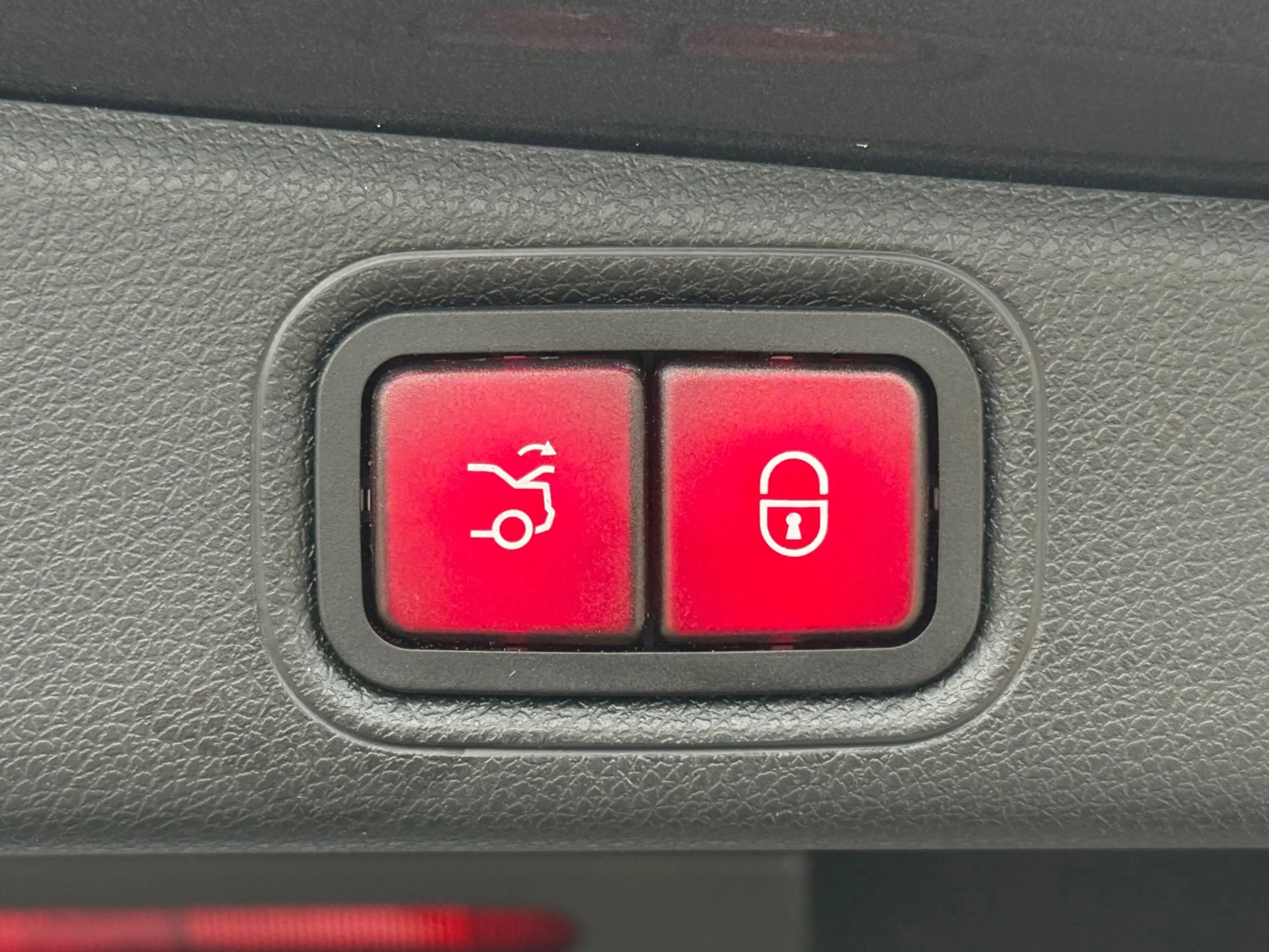 Mercedes-Benz E 63 AMG S 4MATIC+ BURMESTER HUD PANO VOL — photo 9
