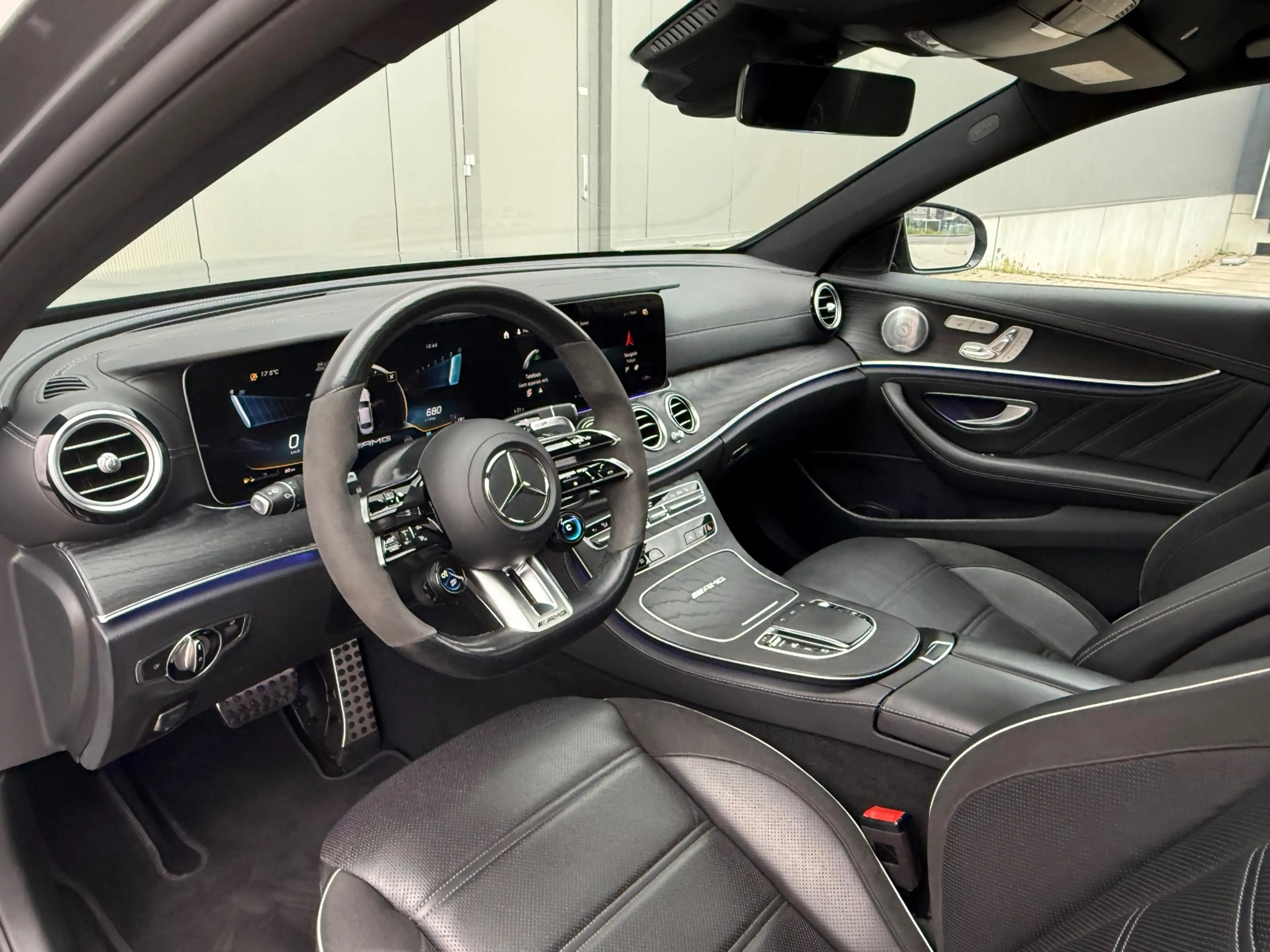 Mercedes-Benz E 63 AMG S 4MATIC+ BURMESTER HUD PANO VOL — photo 11