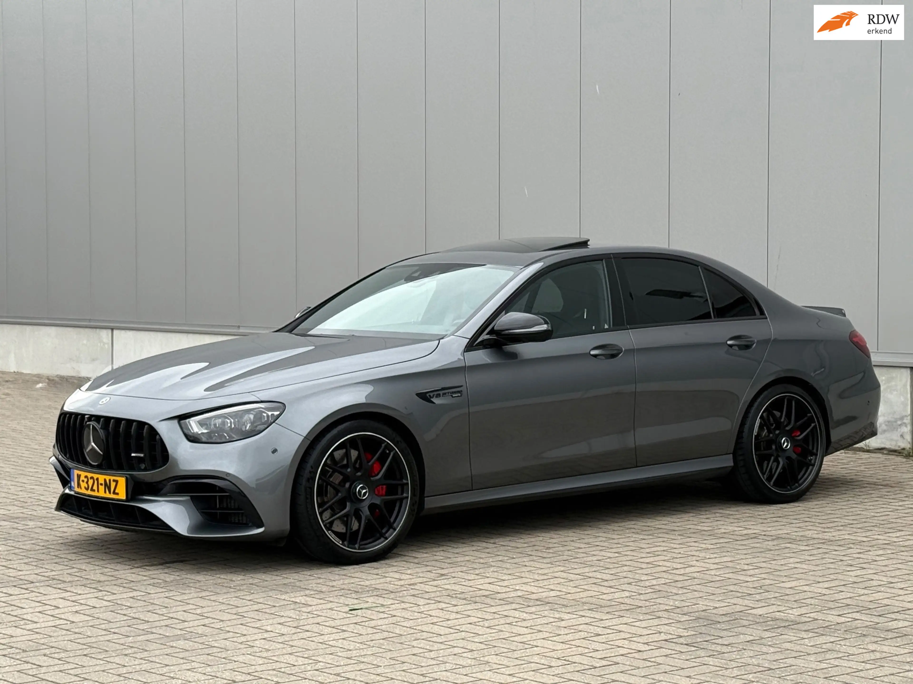 Mercedes-Benz E 63 AMG S 4MATIC+ BURMESTER HUD PANO VOL