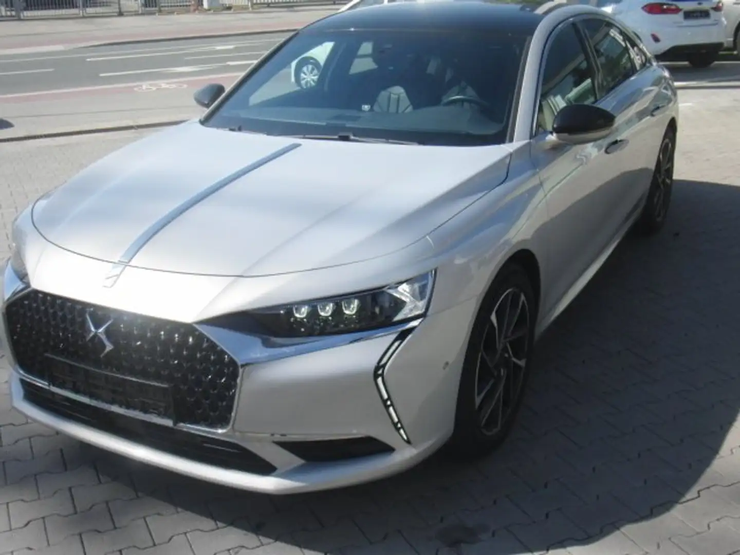 DS Automobiles DS 9 E-Tense 225 Rivoli + Ezüst - 2