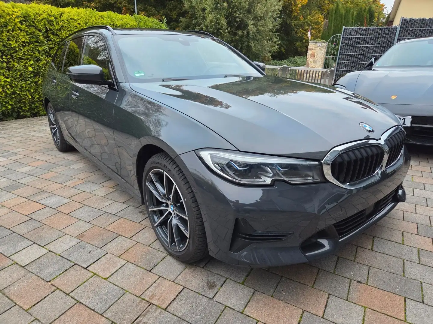 BMW 320 x SP Line LiveP Pano Laser STHZ Hifi ACC Kam Gris - 1