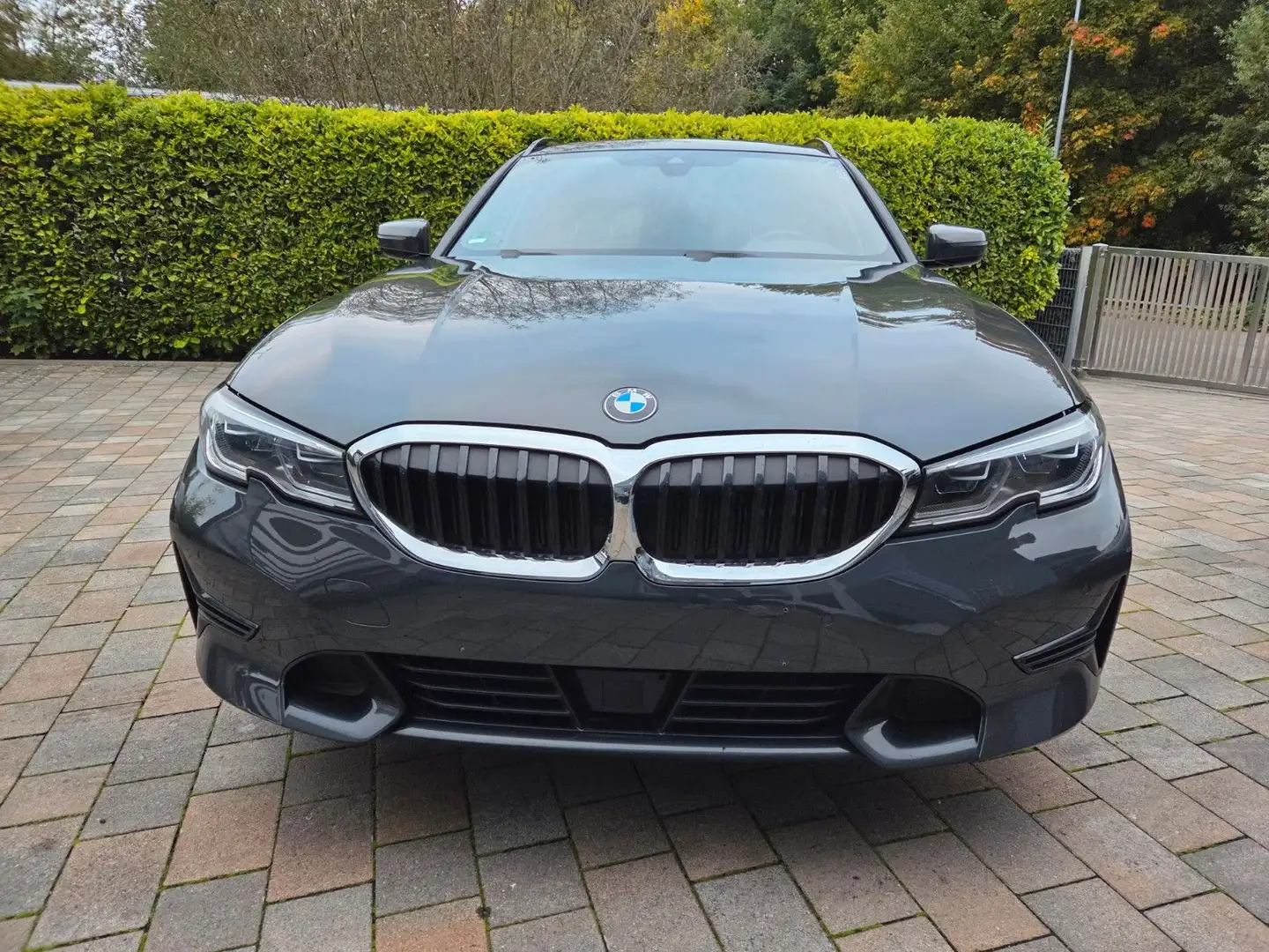 BMW 320 x SP Line LiveP Pano Laser STHZ Hifi ACC Kam Gris - 2