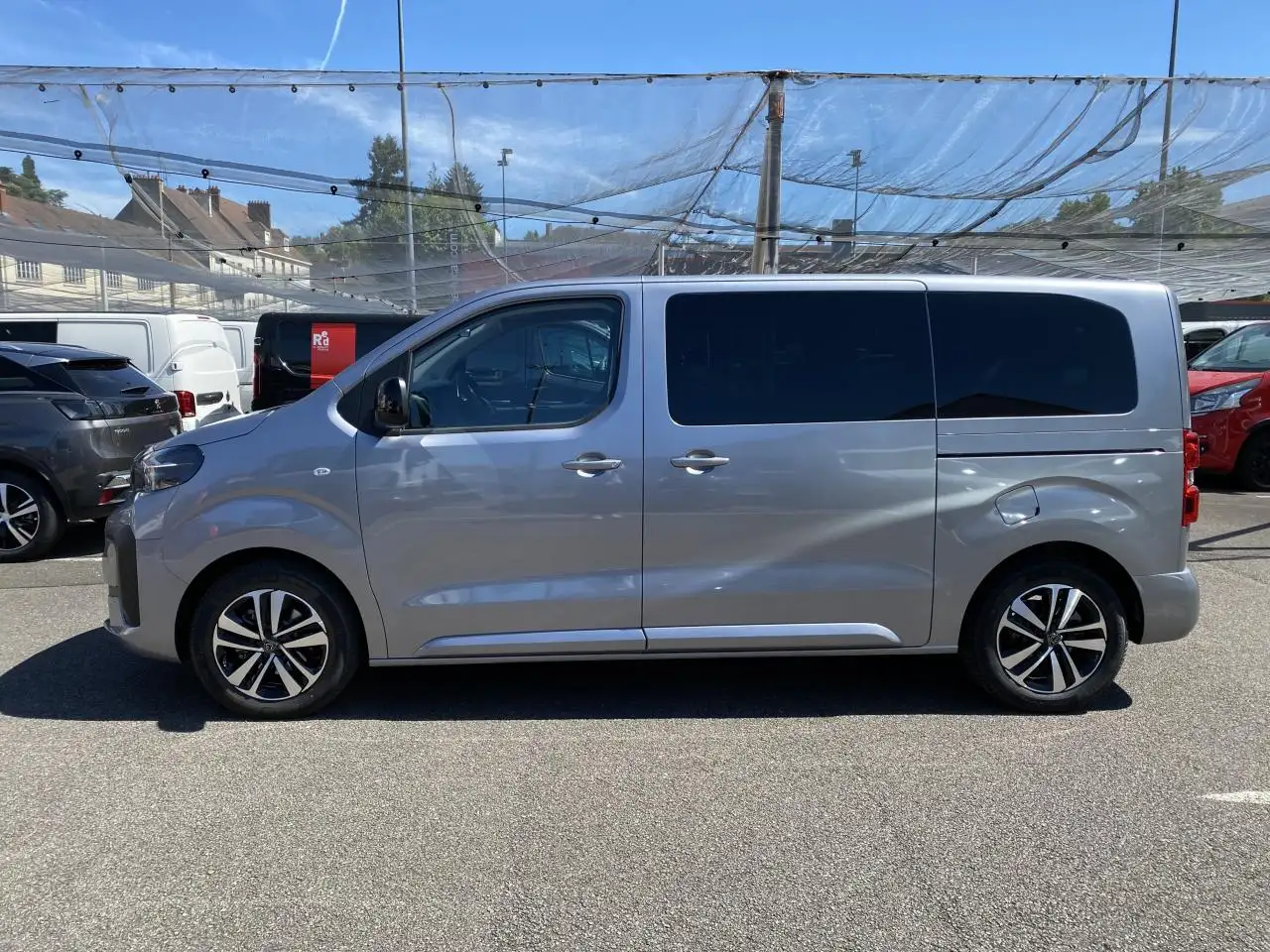 Peugeot Traveller 2026
