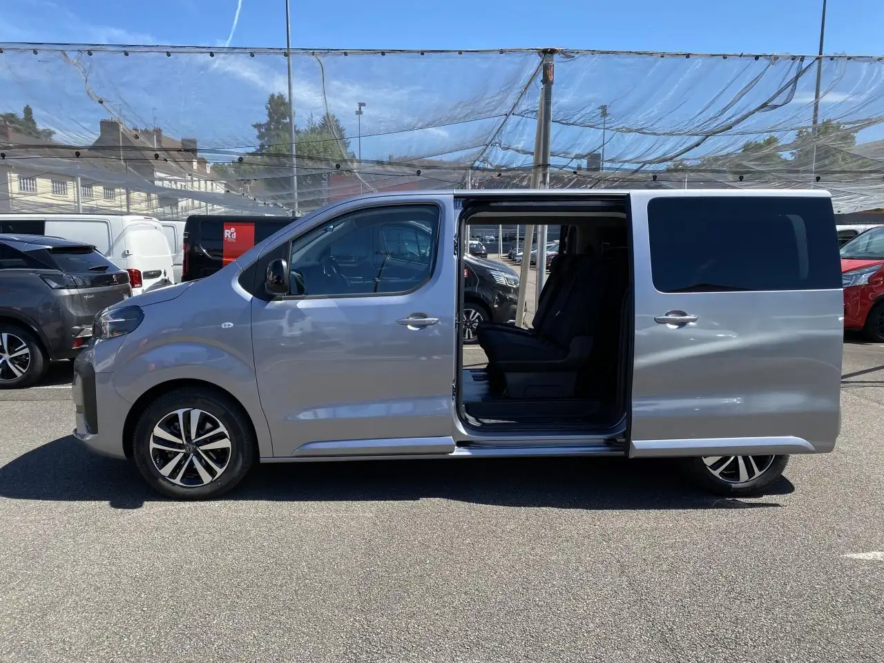 Peugeot Traveller 2026