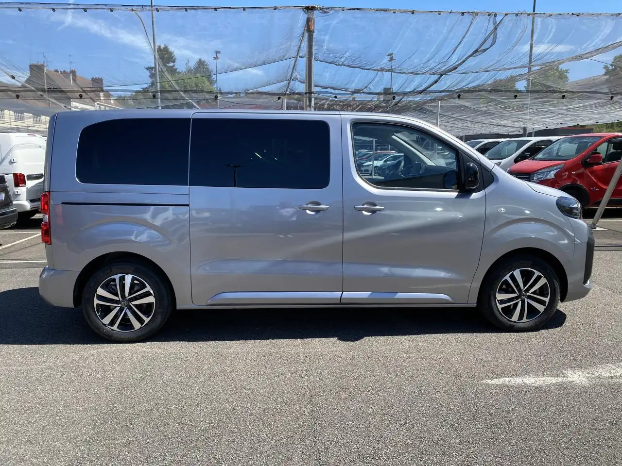 Peugeot Traveller 2026