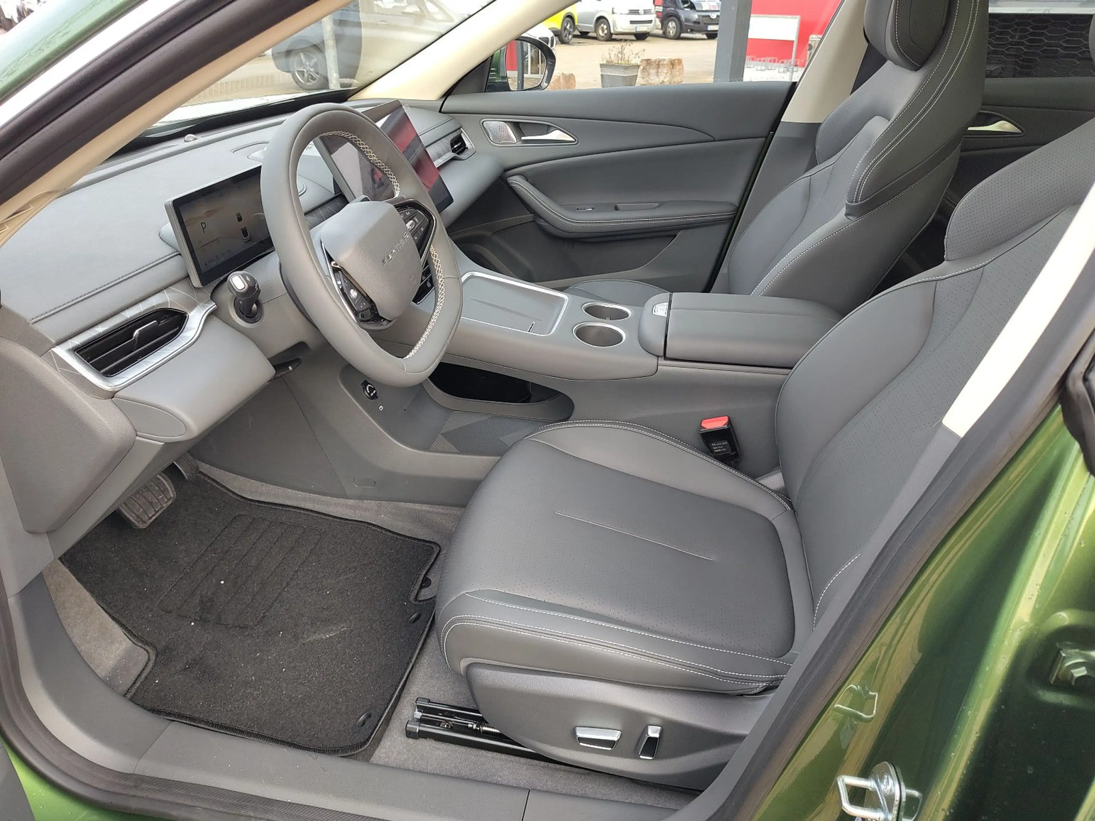 DFM Forthing 7 REEV Range Extender — photo 10