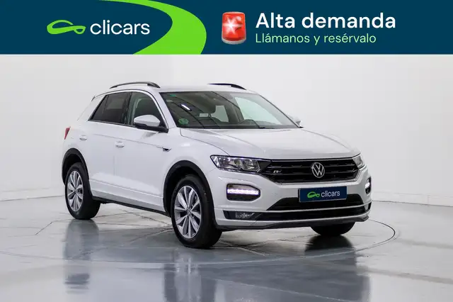 Volkswagen T-Roc view 3
