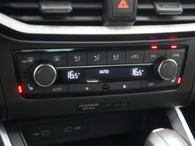 SEAT Arona FR DSG NAVI SHZ PDC AHK CARPLAY SHZ KAM — photo 8