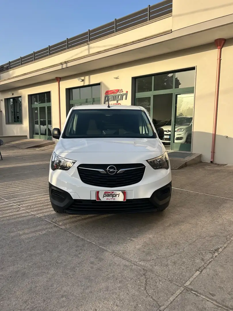 Opel Combo Combo Cargo 1.5 Diesel 130CV S&S PC 650kg Edition Blanc - 1