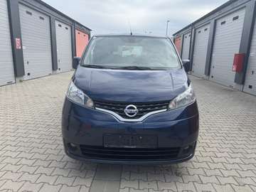 NV200