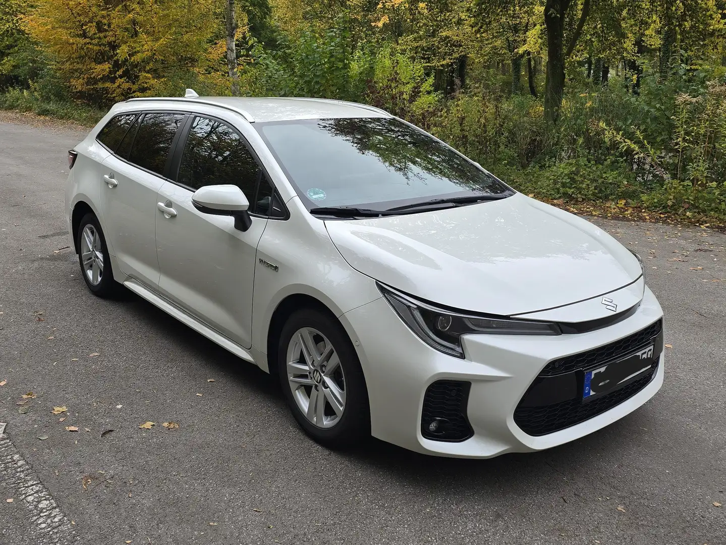 Suzuki Swace Swace 1.8 Hybrid CVT Comfort+ Weiß - 1