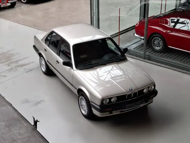 BMW 3 Series main image