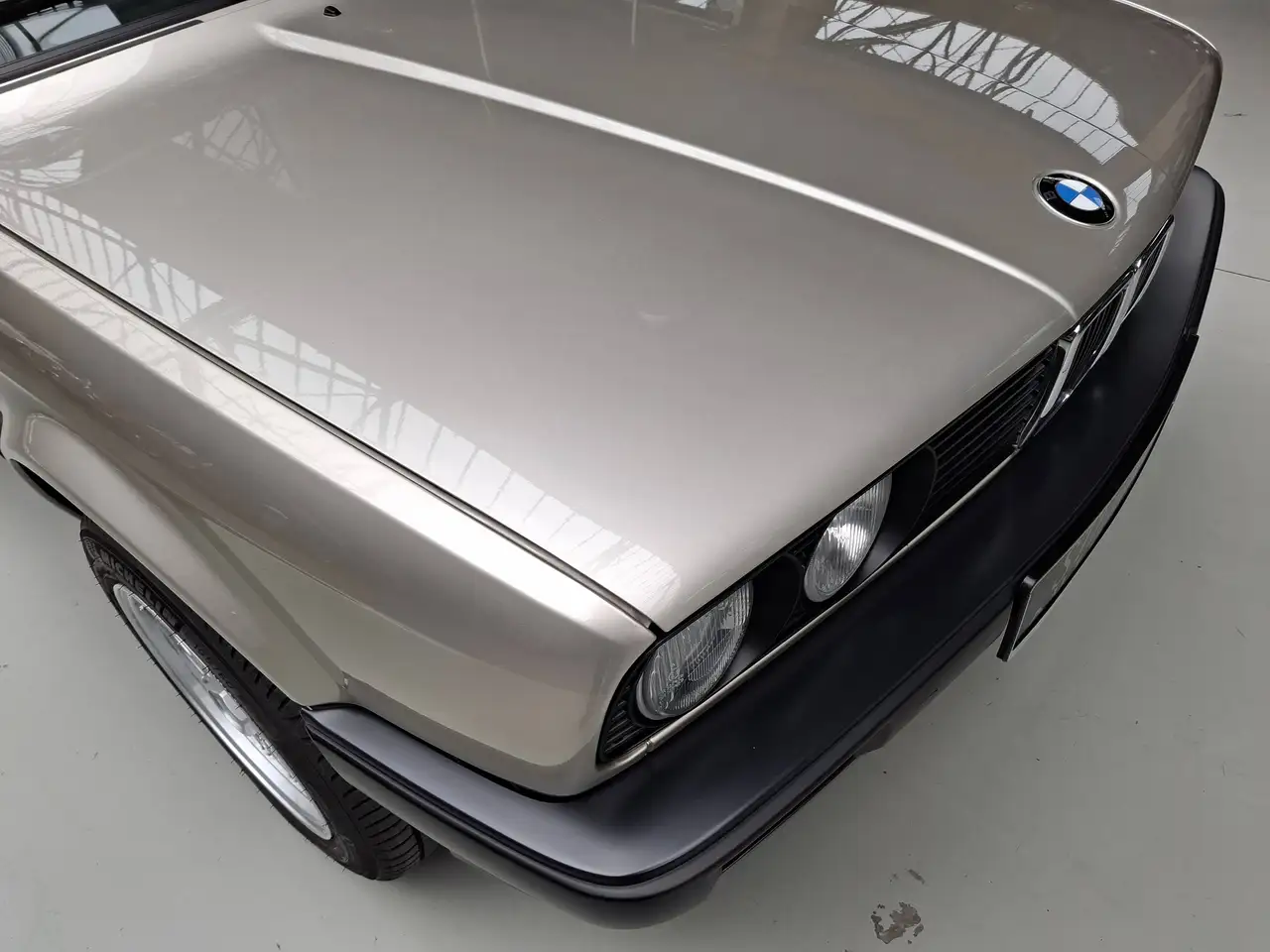 BMW 318i, foto 11